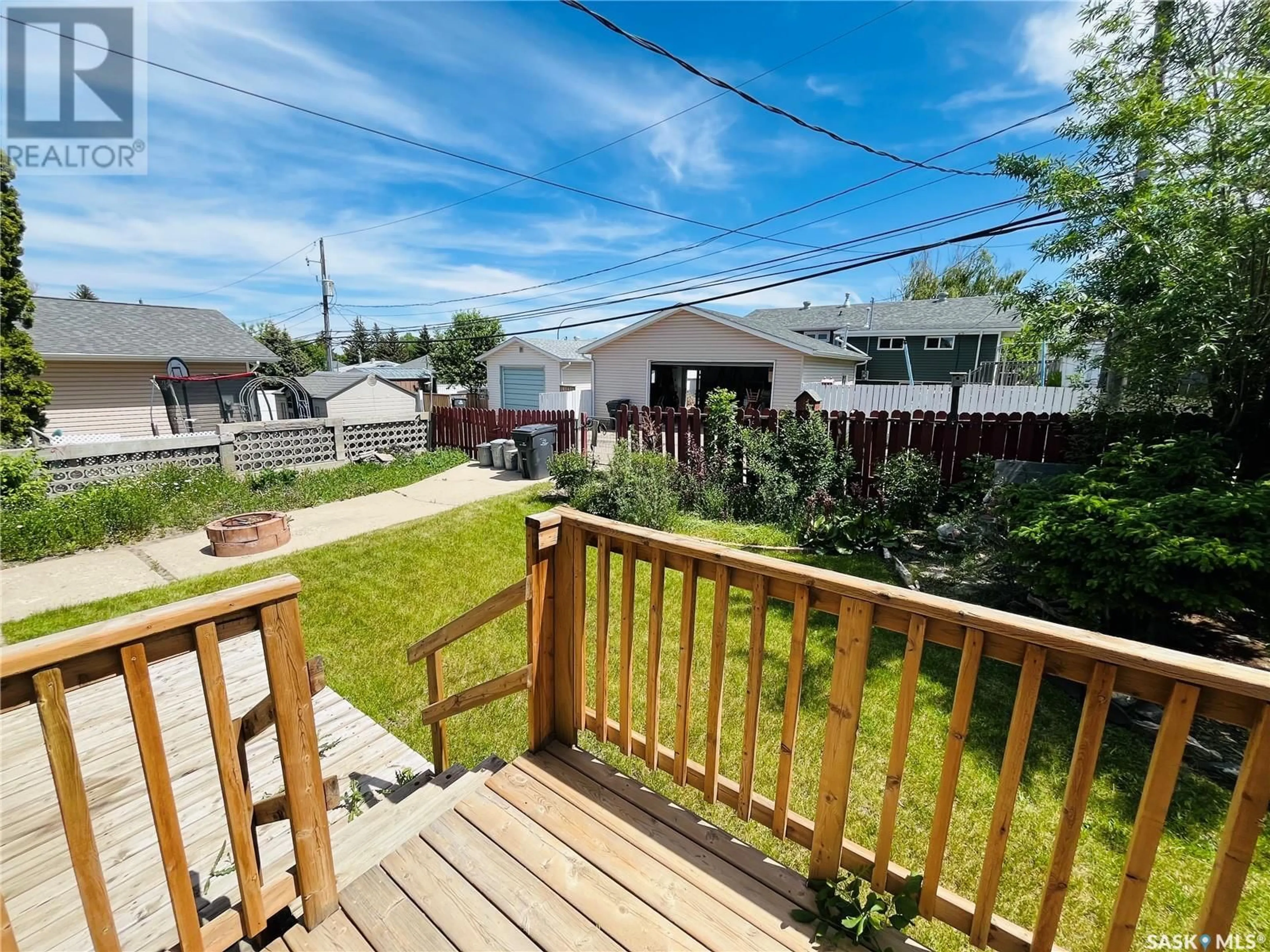 A pic from outside/outdoor area/front of a property/back of a property/a pic from drone, street for 711 CENTRAL AVENUE, Swift Current Saskatchewan S9H3G7