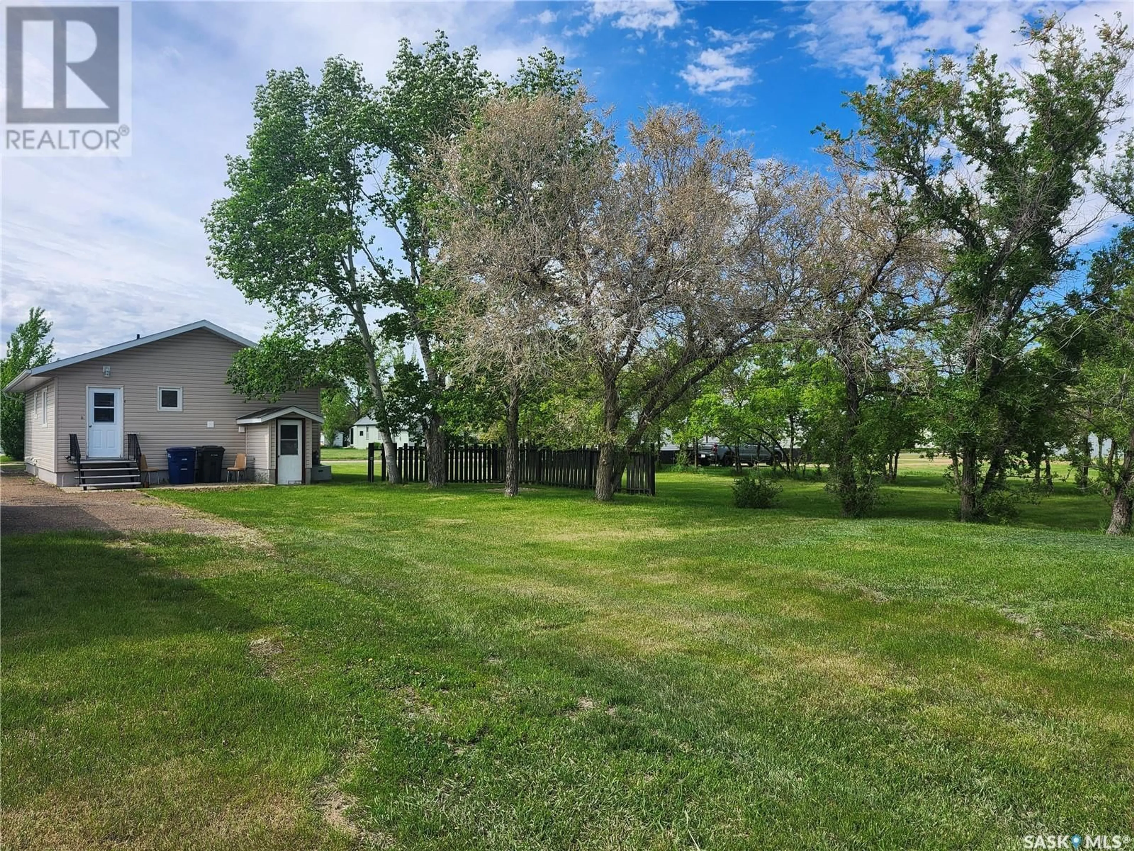 A pic from outside/outdoor area/front of a property/back of a property/a pic from drone, unknown for 16 H AVENUE, Willow Bunch Saskatchewan S0H0K0