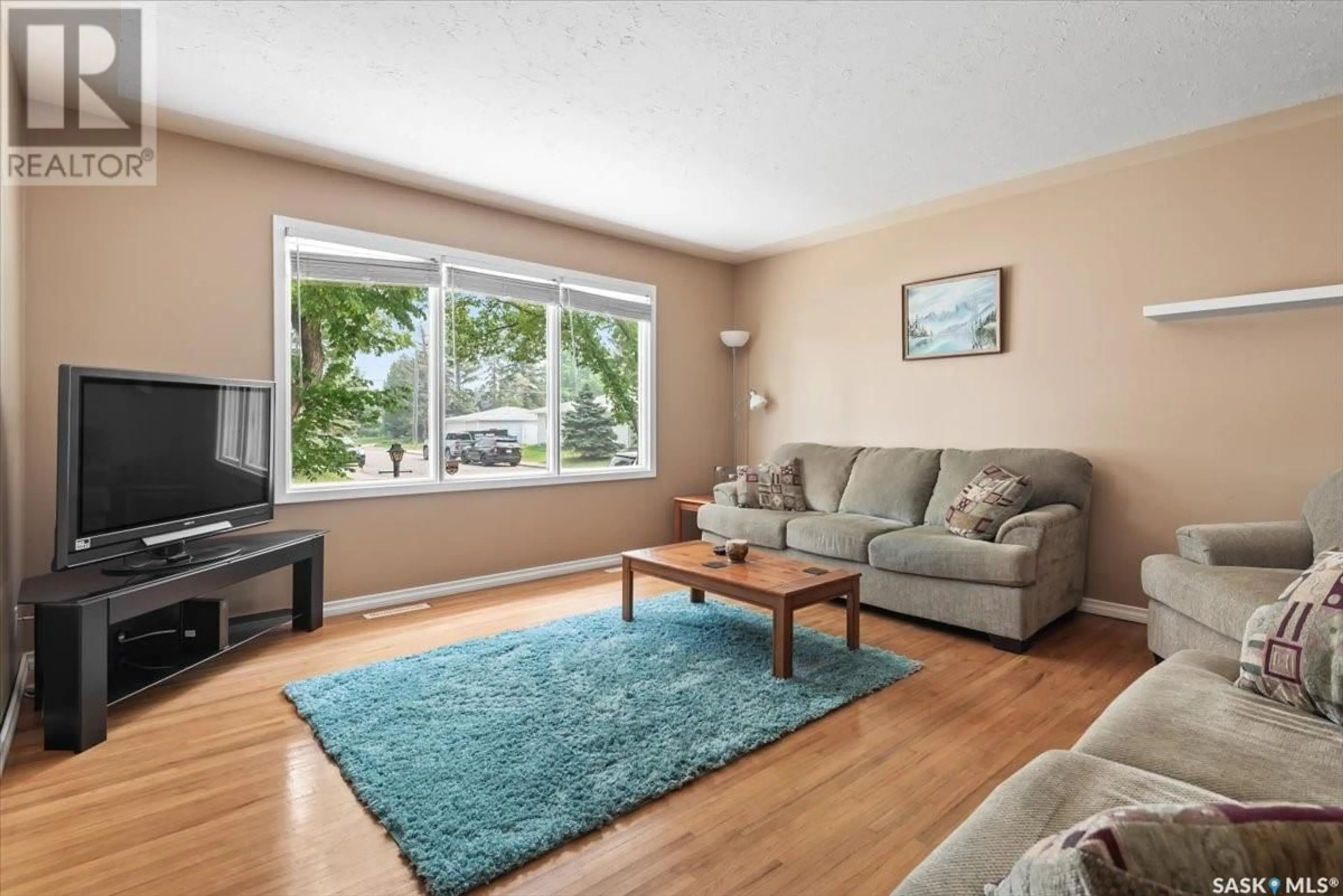 Living room with furniture, unknown for 34 MACLEAN STREET, Regina Saskatchewan S4R4T7