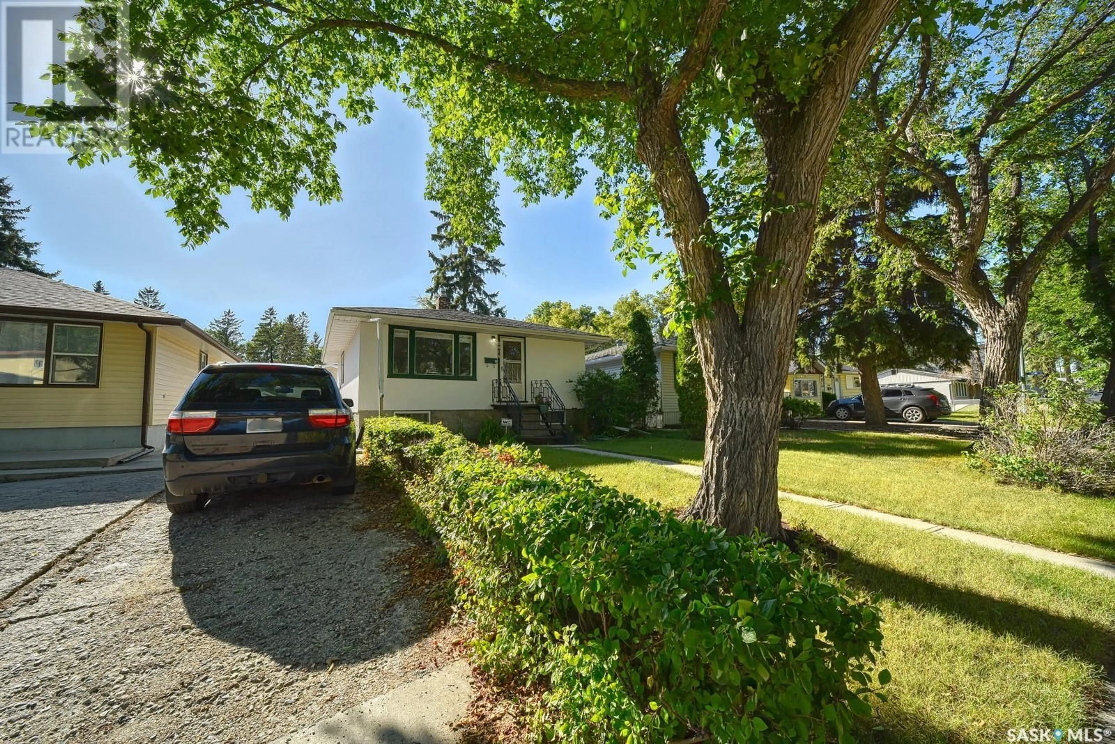 A pic from outside/outdoor area/front of a property/back of a property/a pic from drone, street for 2516 FRANCIS STREET, Regina Saskatchewan S4N2R2