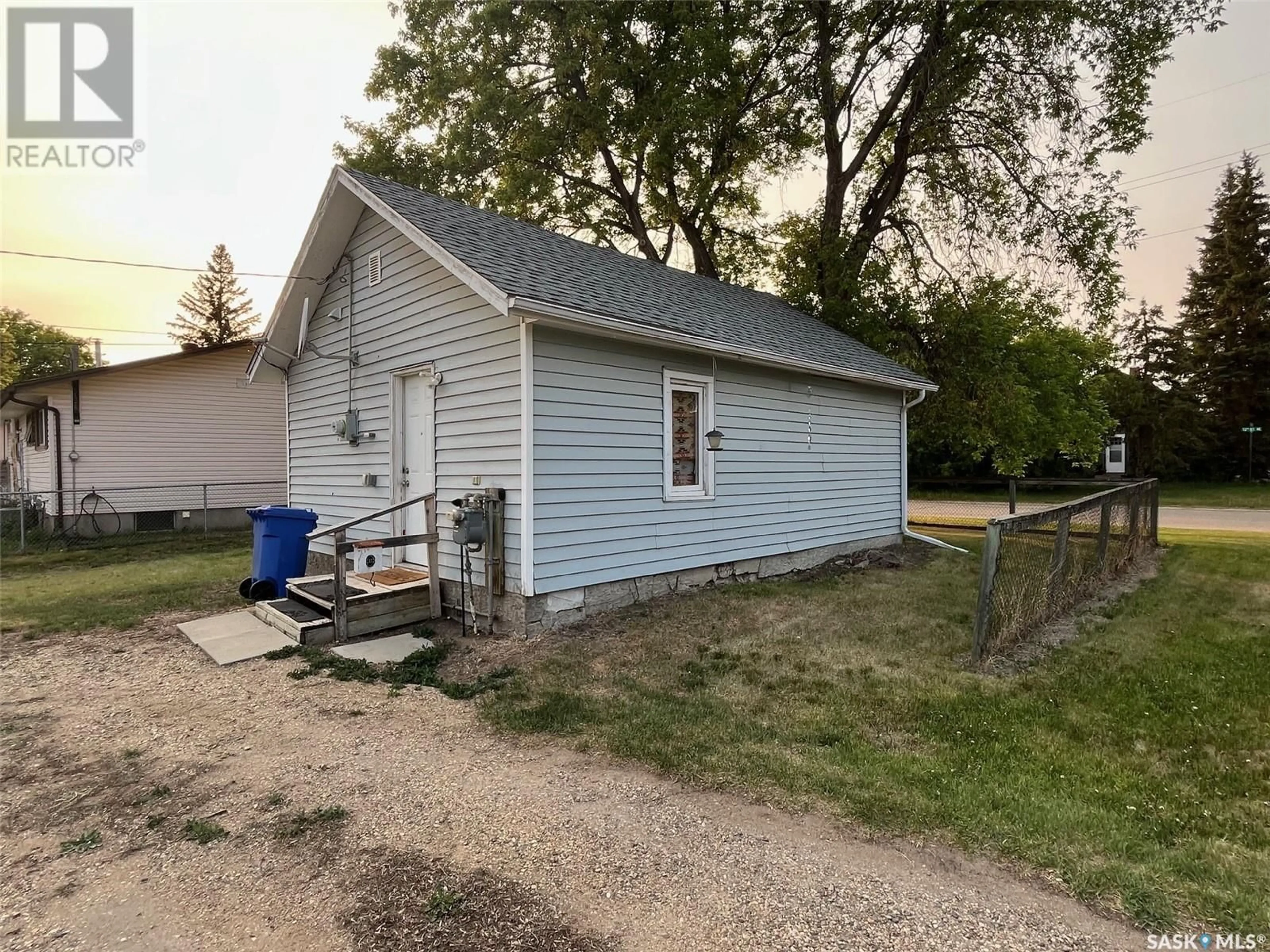 Shed for 1101 12TH STREET, Prince Albert Saskatchewan S6V3E3