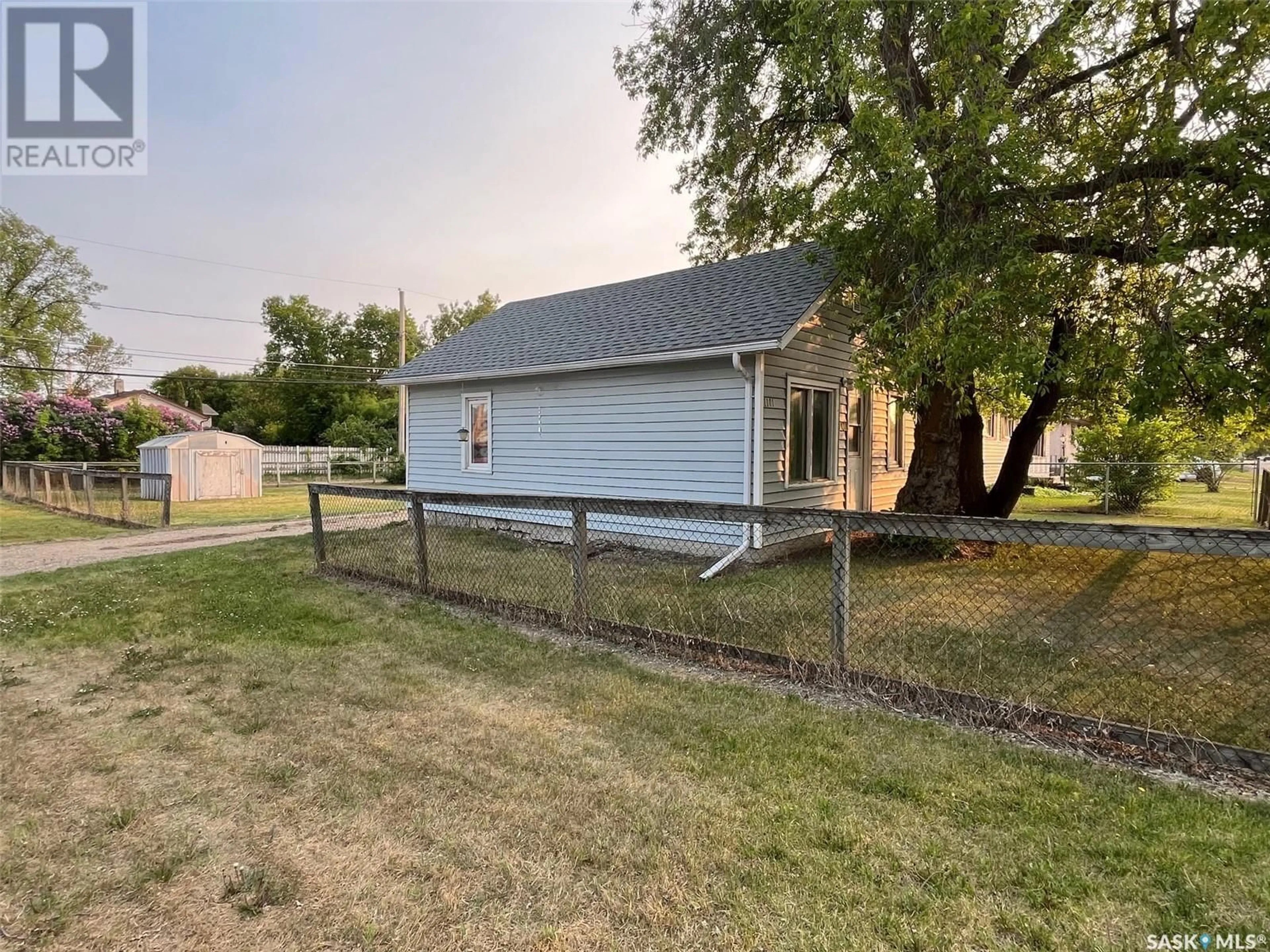 A pic from outside/outdoor area/front of a property/back of a property/a pic from drone, street for 1101 12TH STREET, Prince Albert Saskatchewan S6V3E3