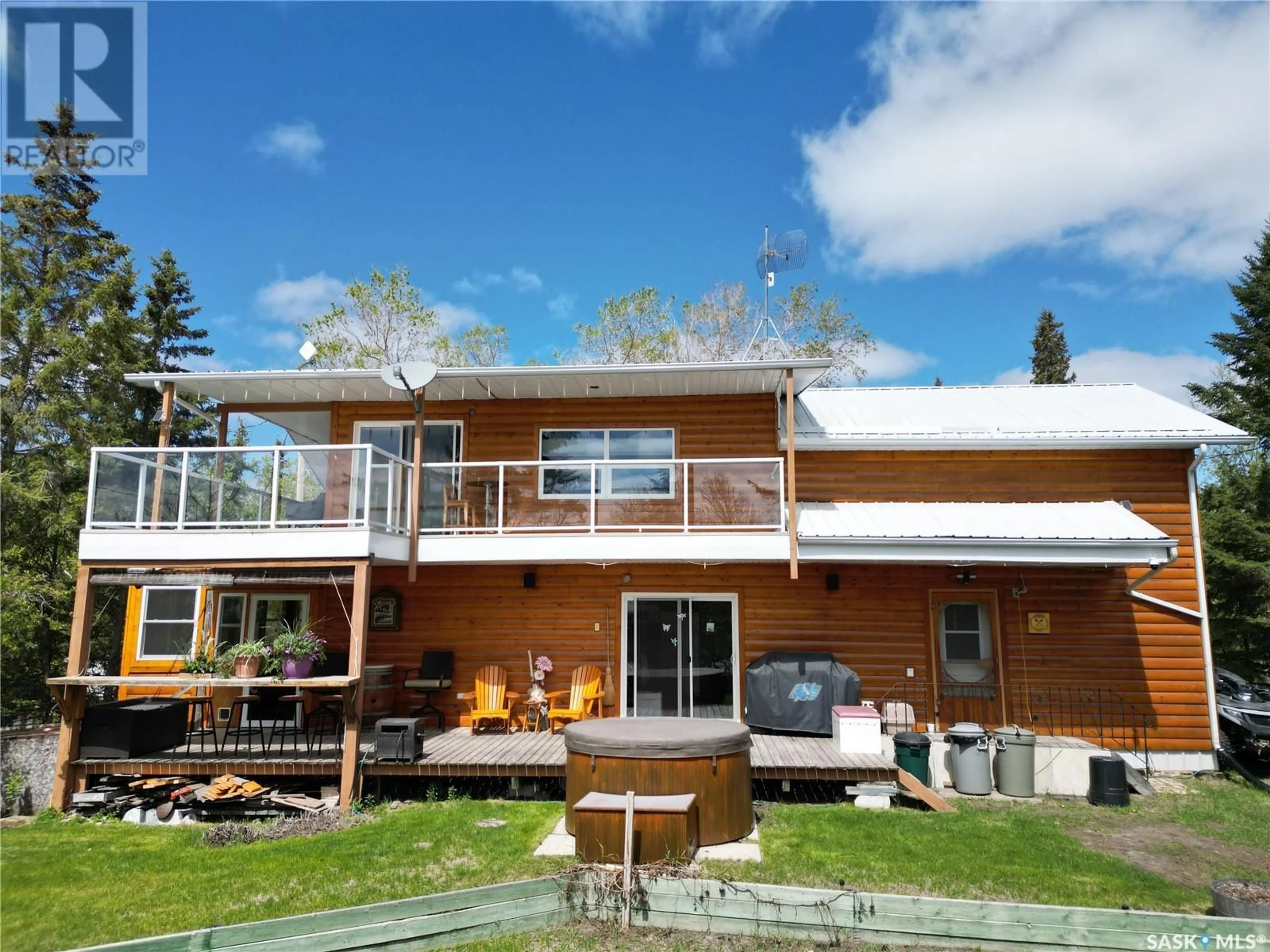 Home with vinyl exterior material, unknown for 910 SUNSET CRESCENT, Good Lake Rm No. 274 Saskatchewan S0A0L0