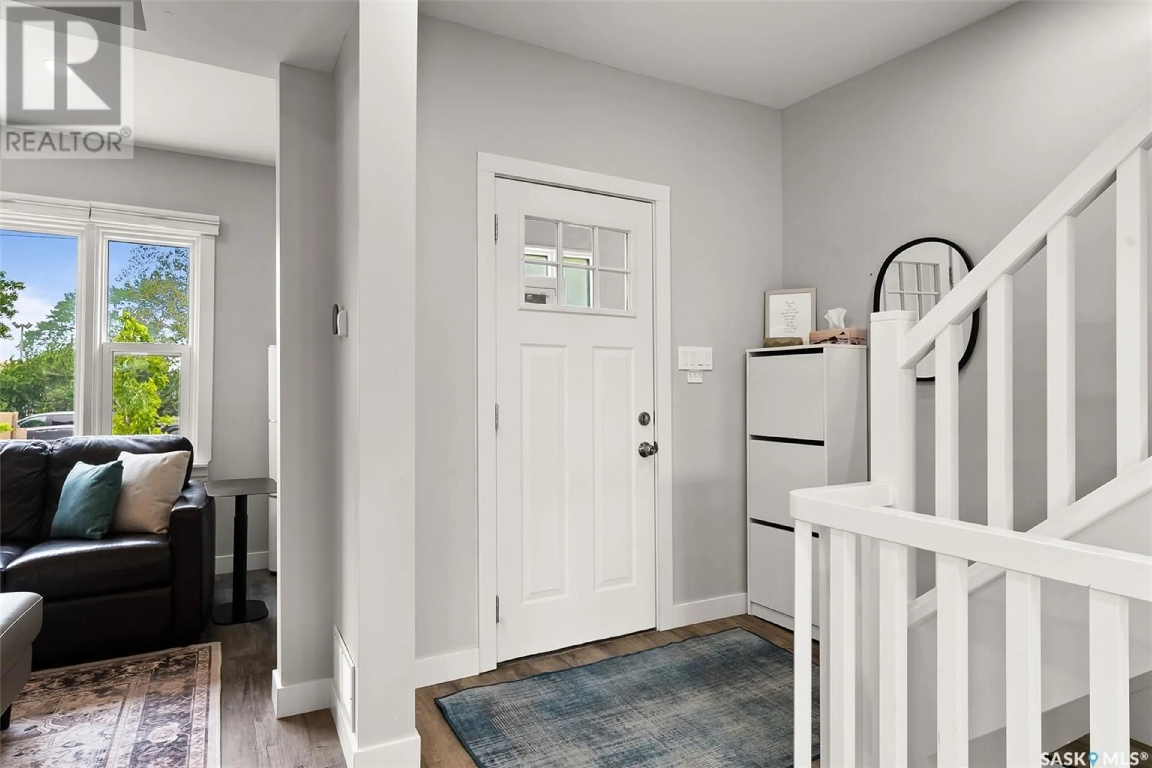 Indoor entryway for 3809 VICTORIA AVENUE, Regina Saskatchewan S4T1M6