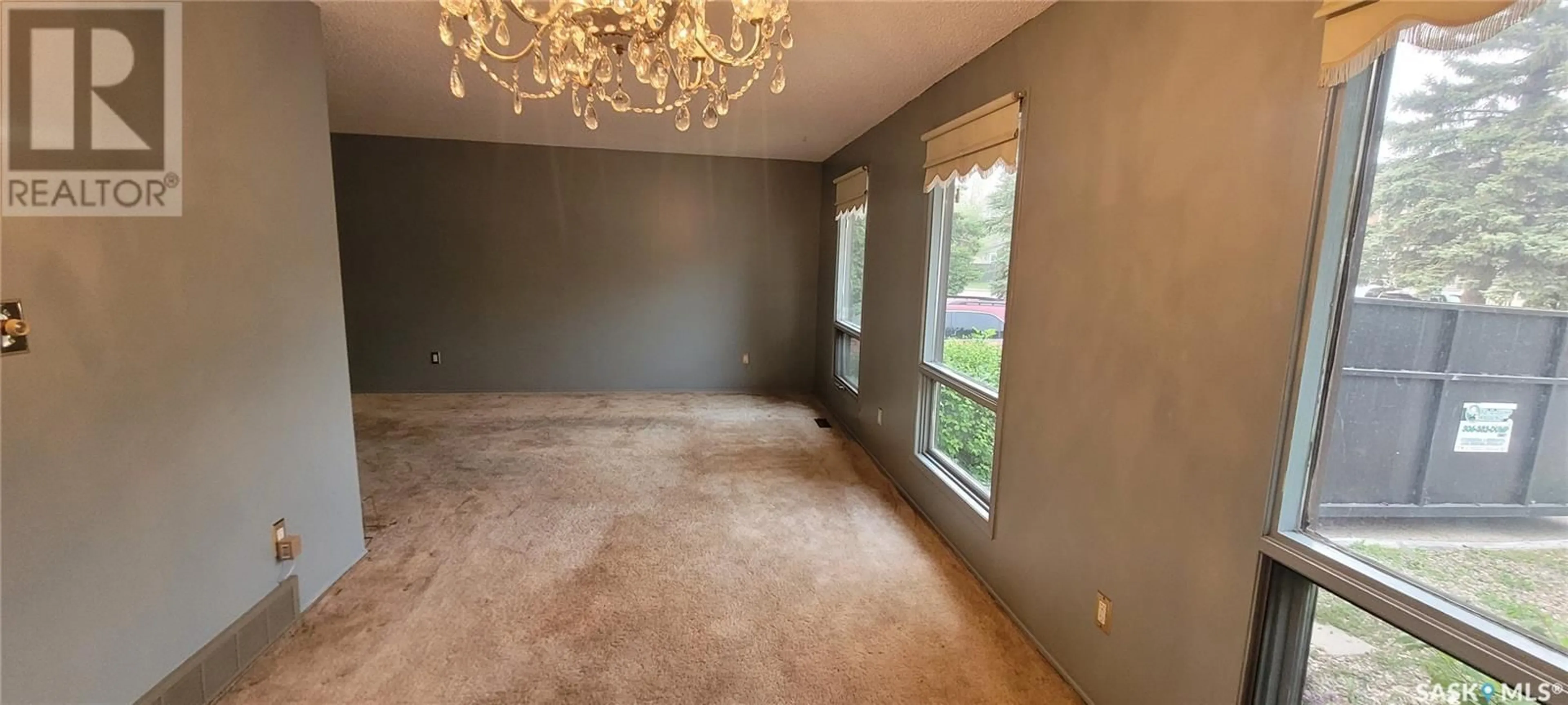 A pic of a room for 730 DOLAN STREET, Regina Saskatchewan S4X1Z6