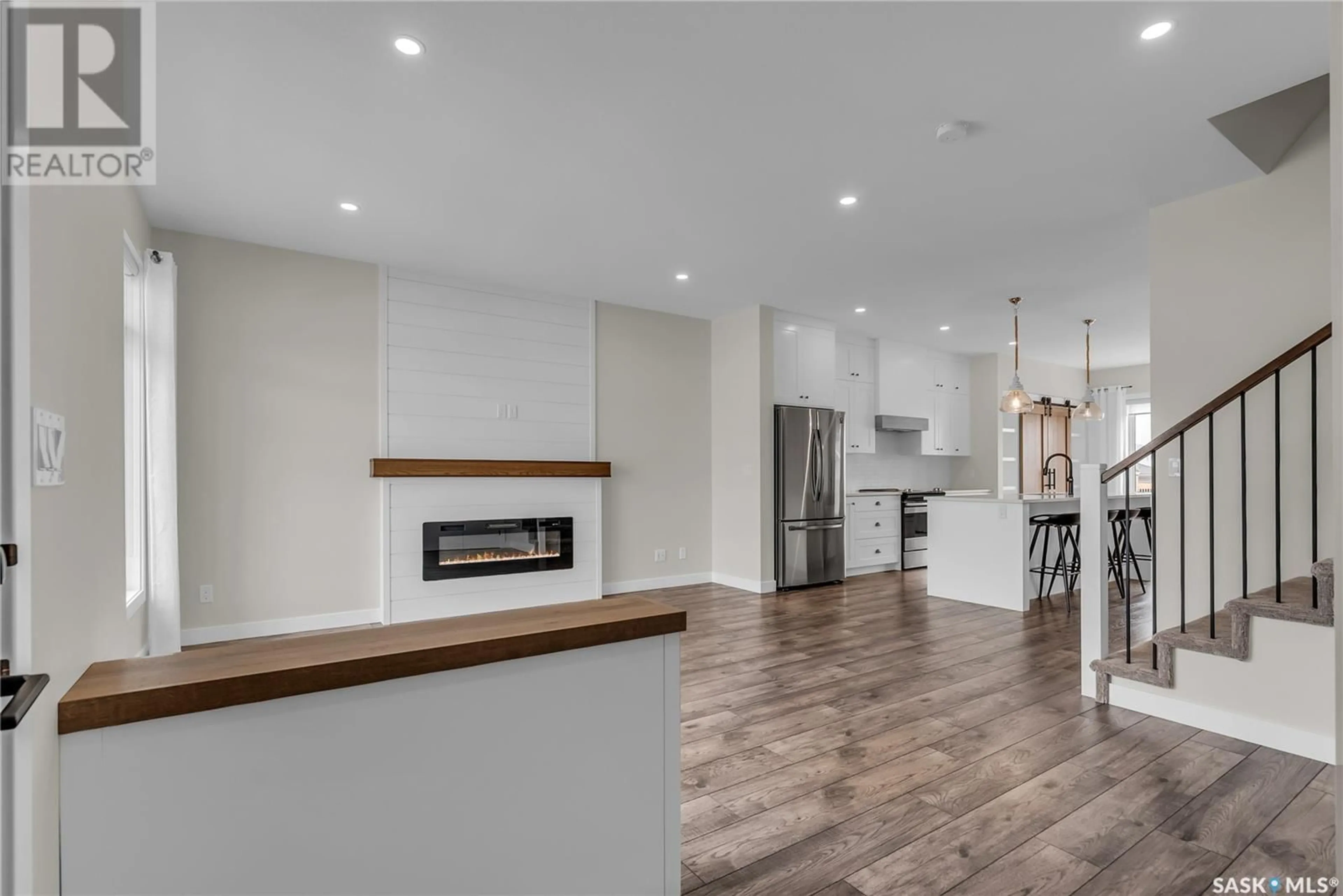 Open concept kitchen, unknown for 354 KENASCHUK LANE, Saskatoon Saskatchewan S7W0Y5