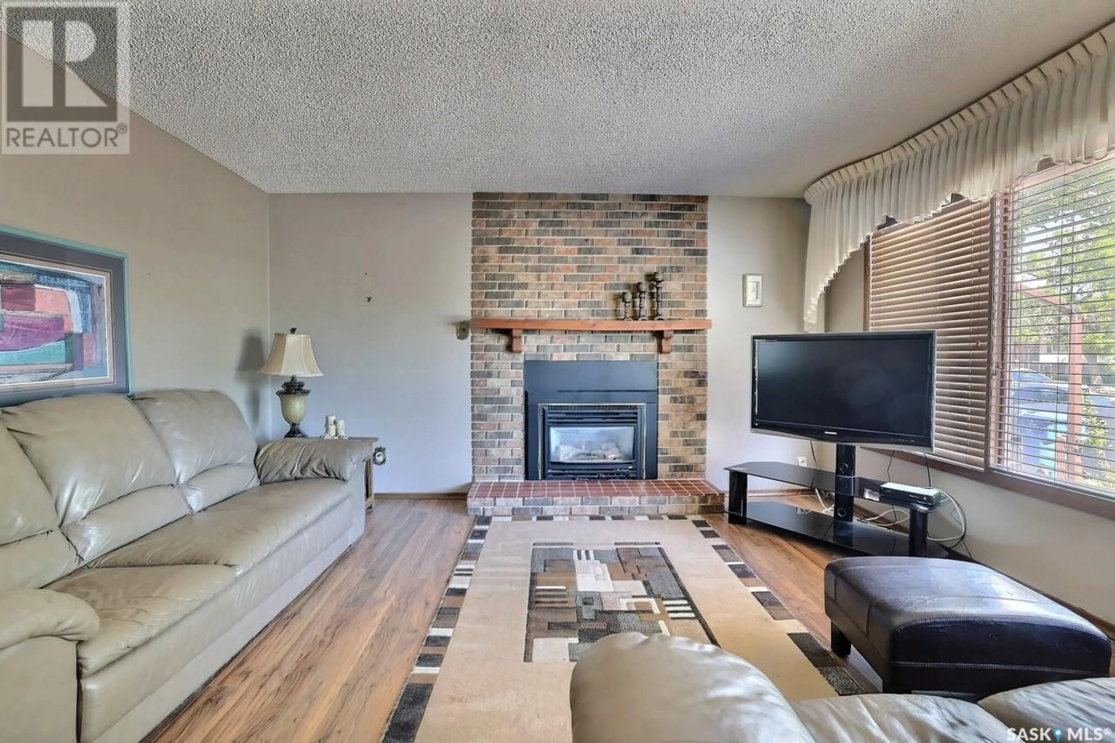 Living room with furniture, unknown for 43 HAWKES AVENUE, Regina Saskatchewan S4X1B3