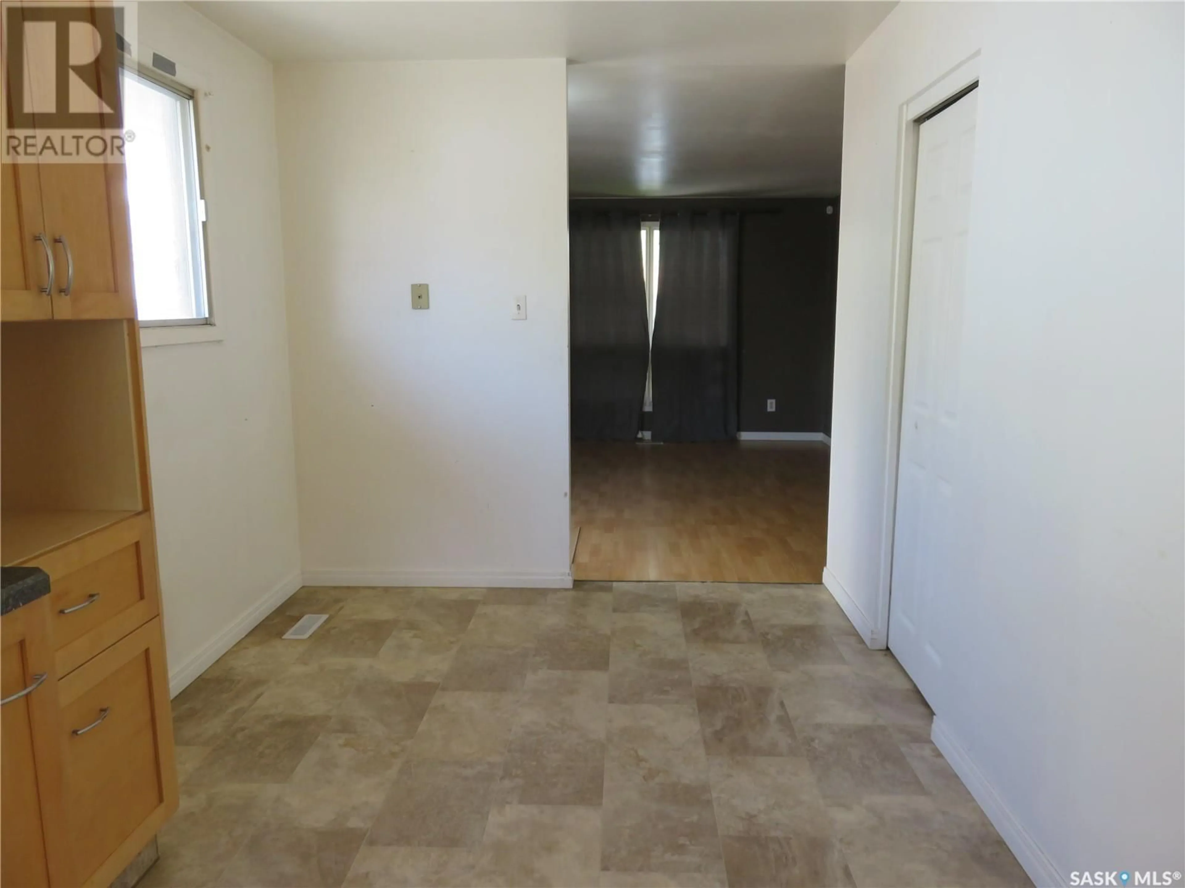 A pic of a room for 90 TURNER CRESCENT, Regina Saskatchewan S4N4P6