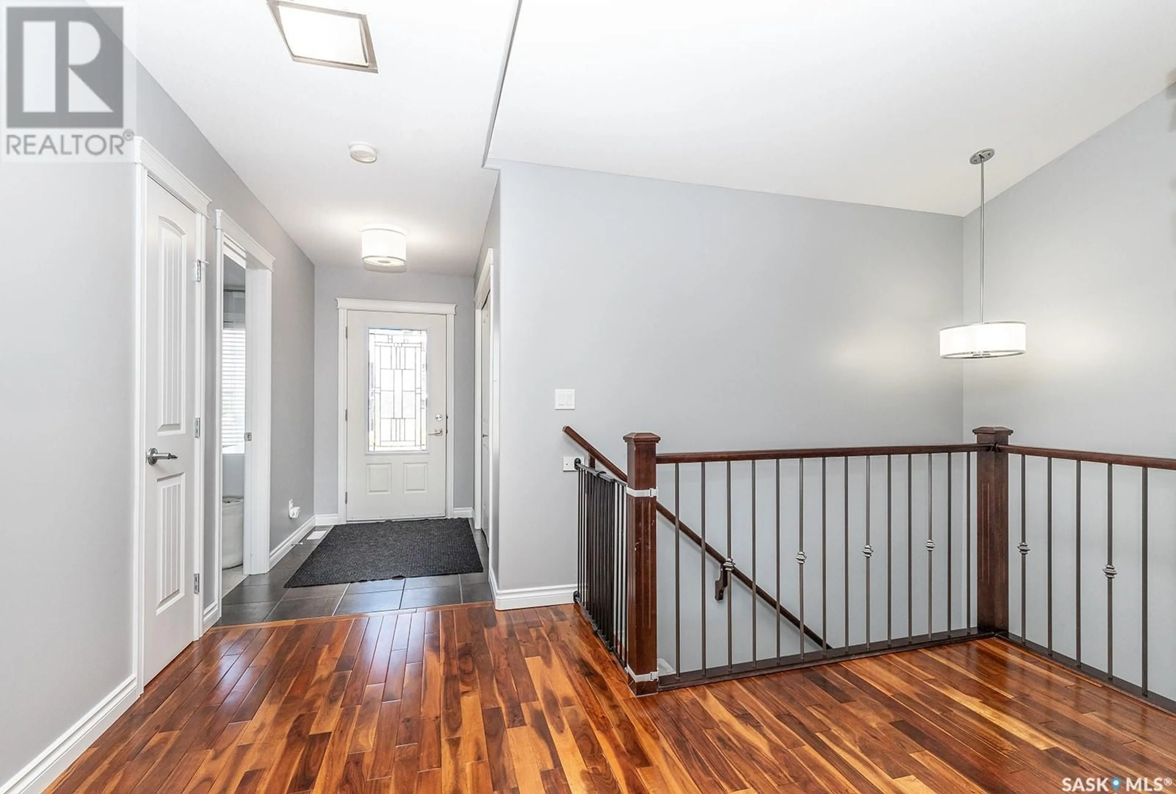 Indoor entryway for 1103 PATRICK TERRACE, Saskatoon Saskatchewan S7W0G2