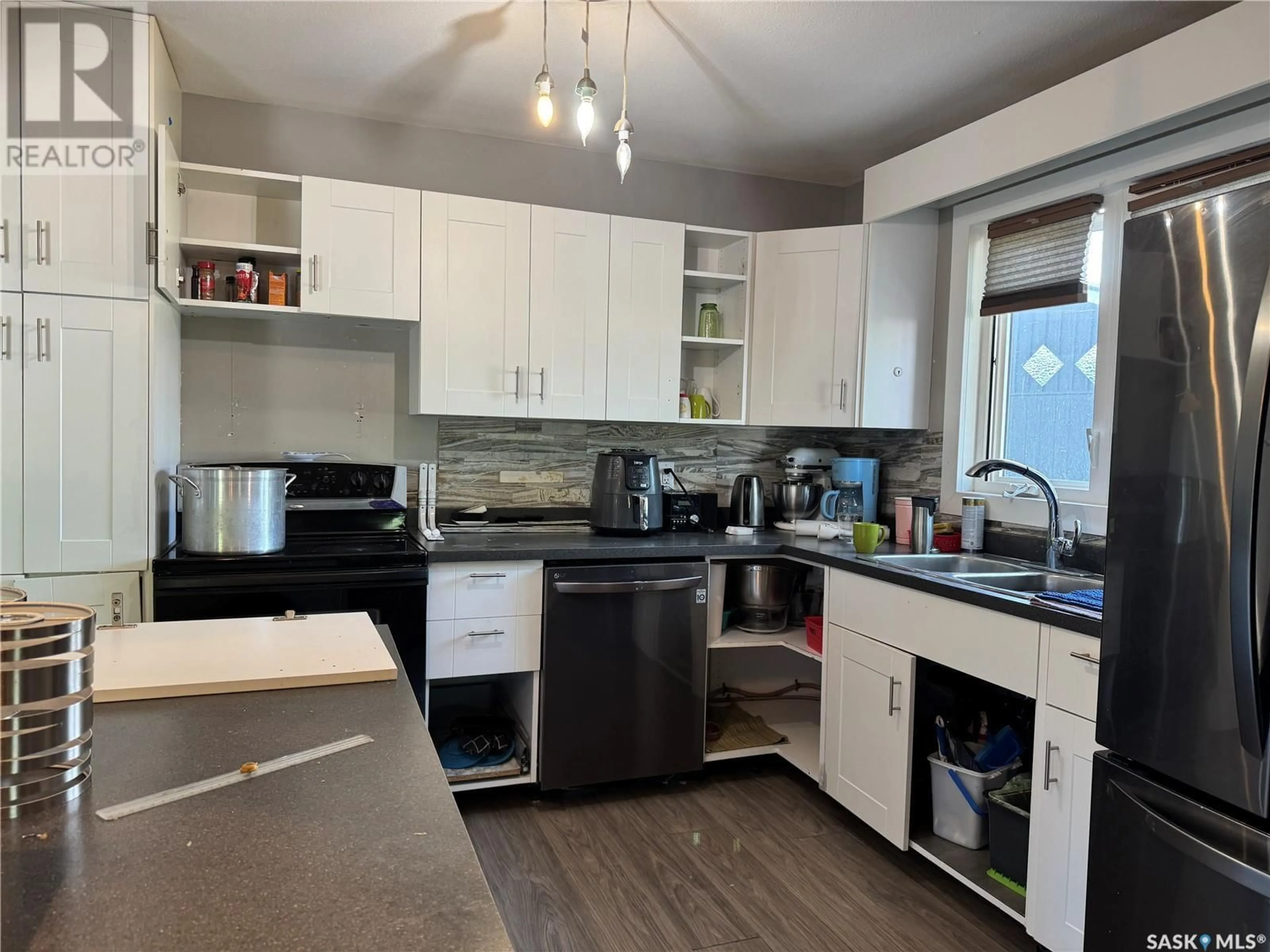 Unknown for 19 BARR PLACE, Saskatoon Saskatchewan S7M4G1