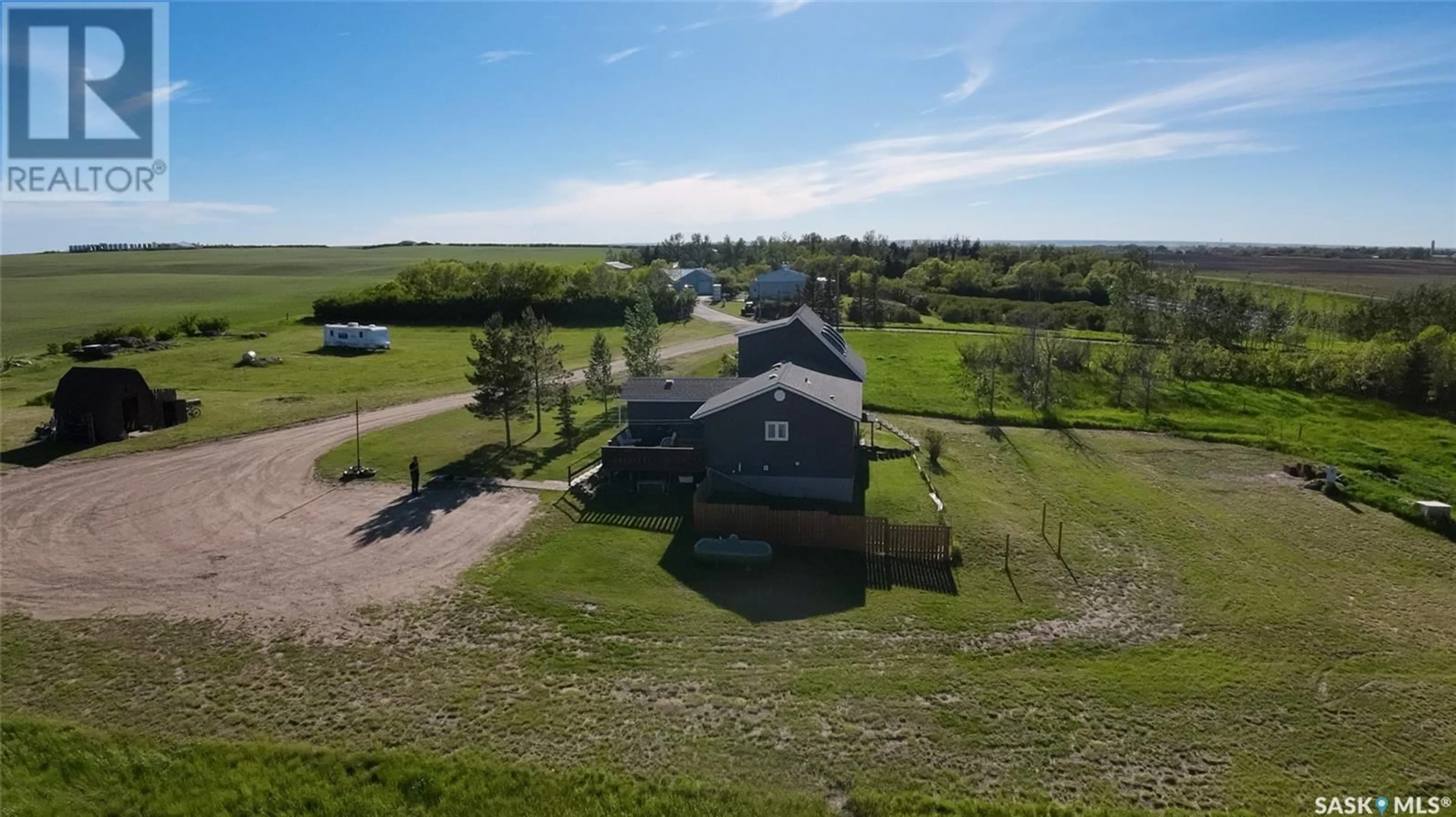 A pic from outside/outdoor area/front of a property/back of a property/a pic from drone, unknown for 10 ACREAGE 2 KM FROM SHAUNAVON ACRES, Shaunavon Saskatchewan S0N2M0