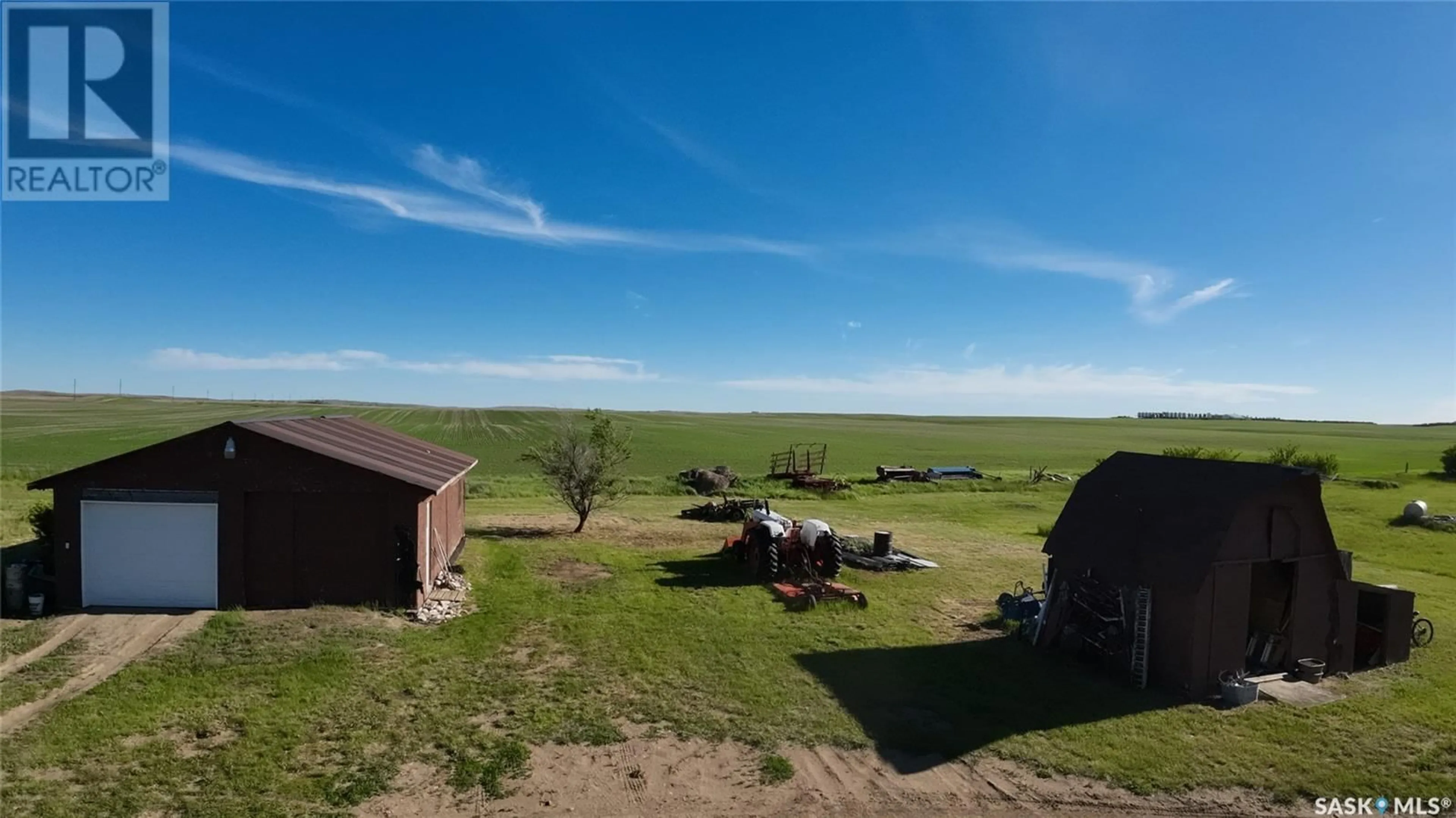 A pic from outside/outdoor area/front of a property/back of a property/a pic from drone, unknown for 10 ACREAGE 2 KM FROM SHAUNAVON ACRES, Shaunavon Saskatchewan S0N2M0