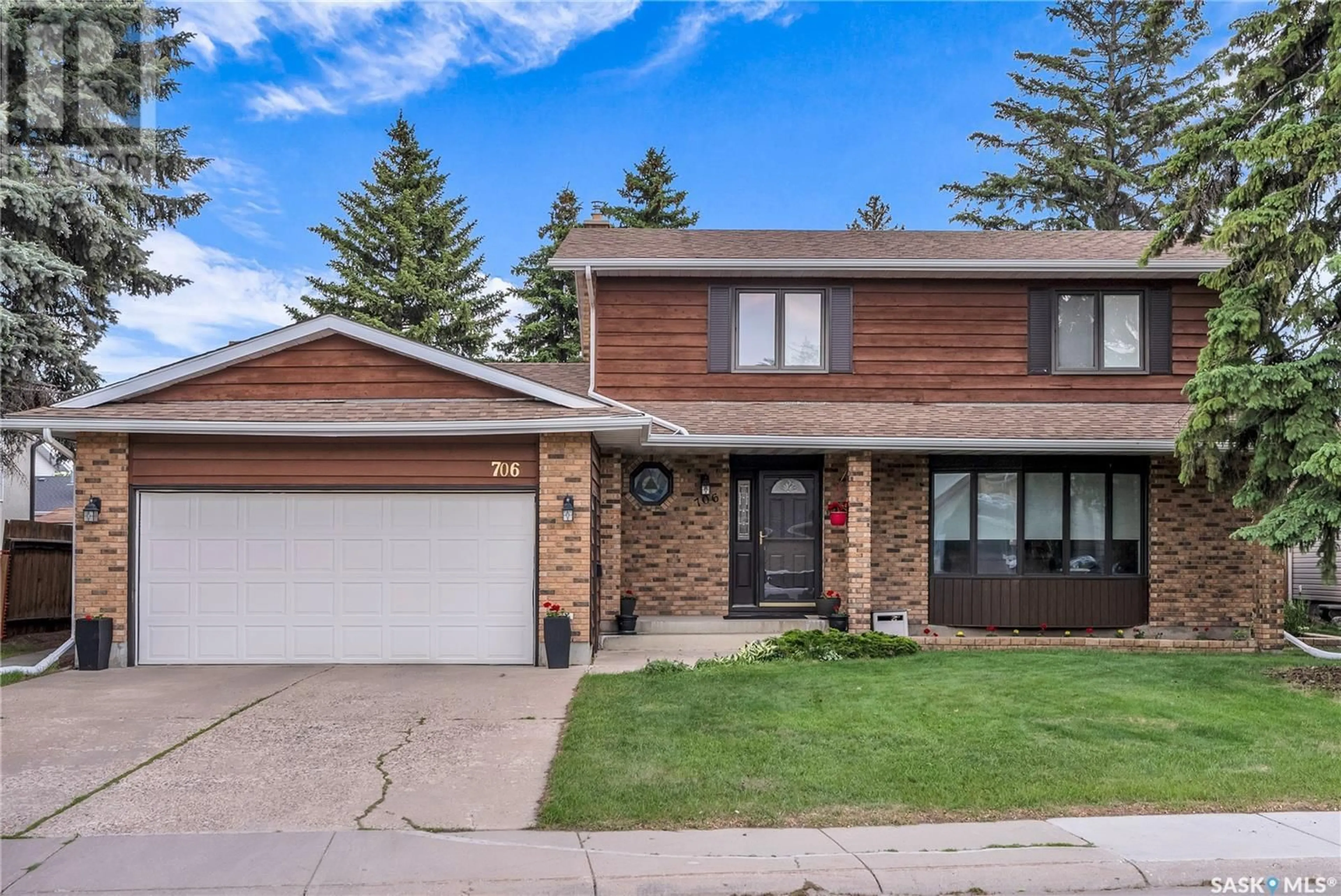 Home with brick exterior material, street for 706 TRENT CRESCENT, Saskatoon Saskatchewan S7H4S5