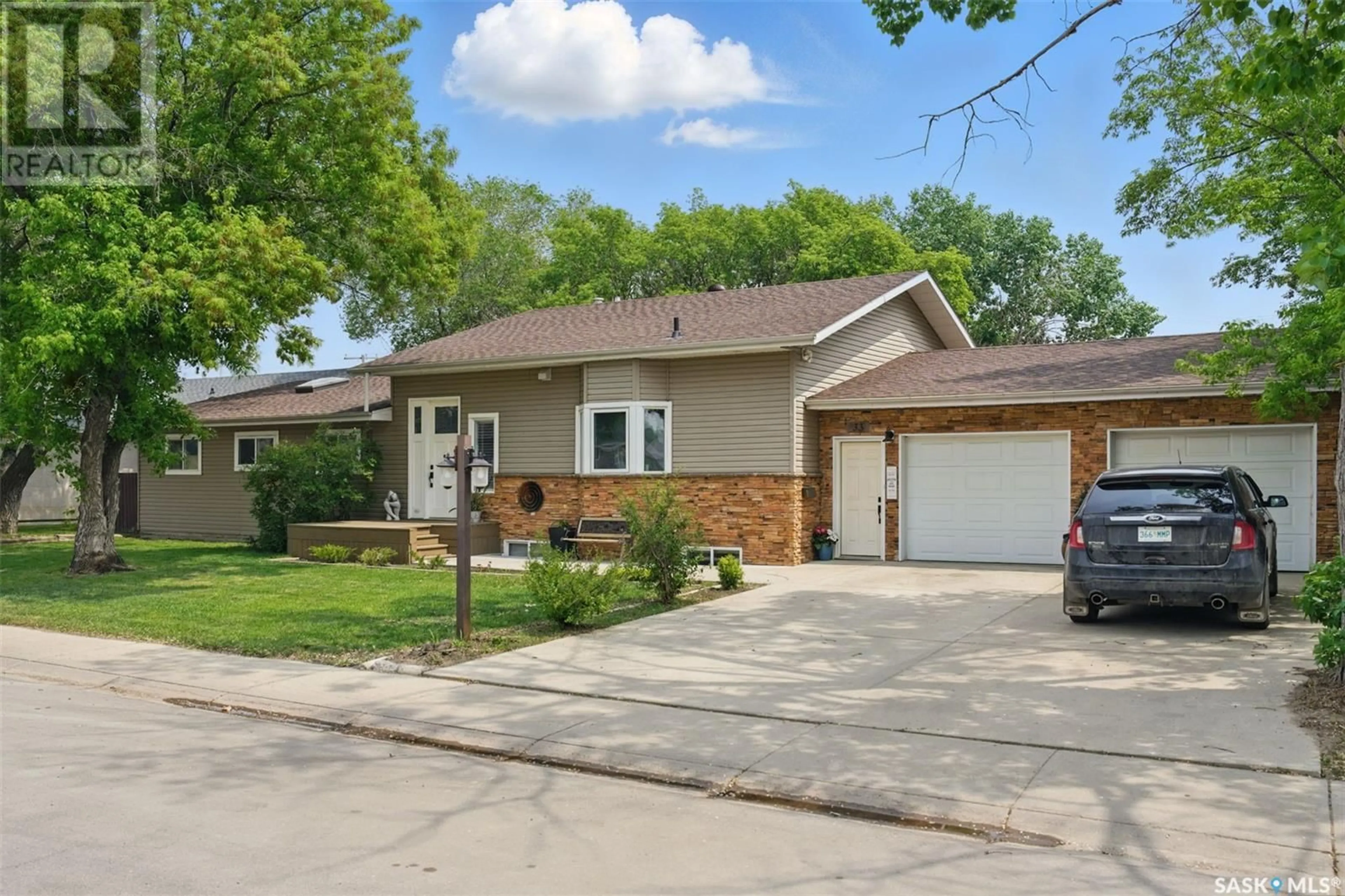 Home with brick exterior material, street for 33 5TH AVENUE, Martensville Saskatchewan S0K2T0