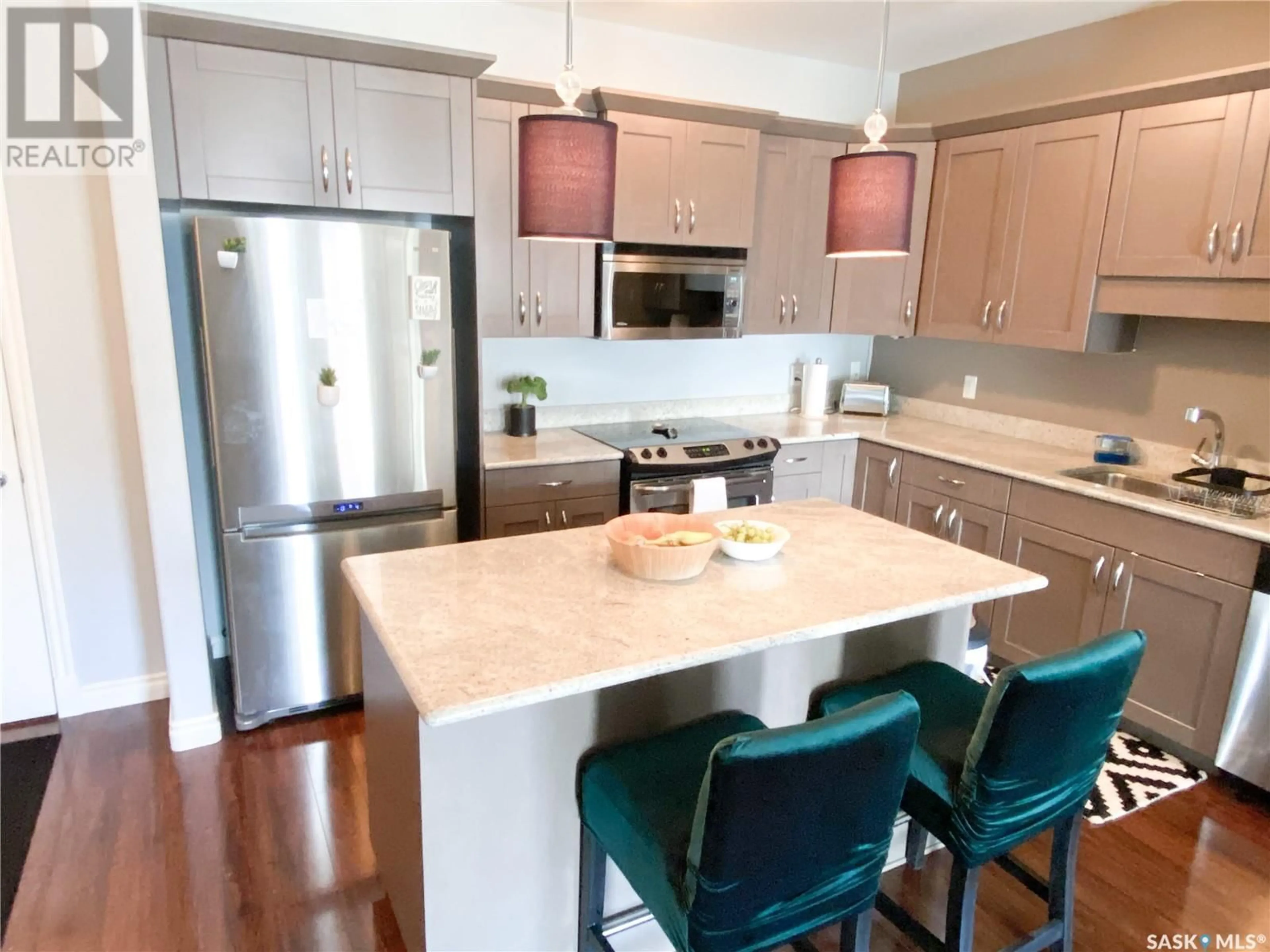 Open concept kitchen, unknown for 110 2730 MAIN STREET, Saskatoon Saskatchewan S7H0M3