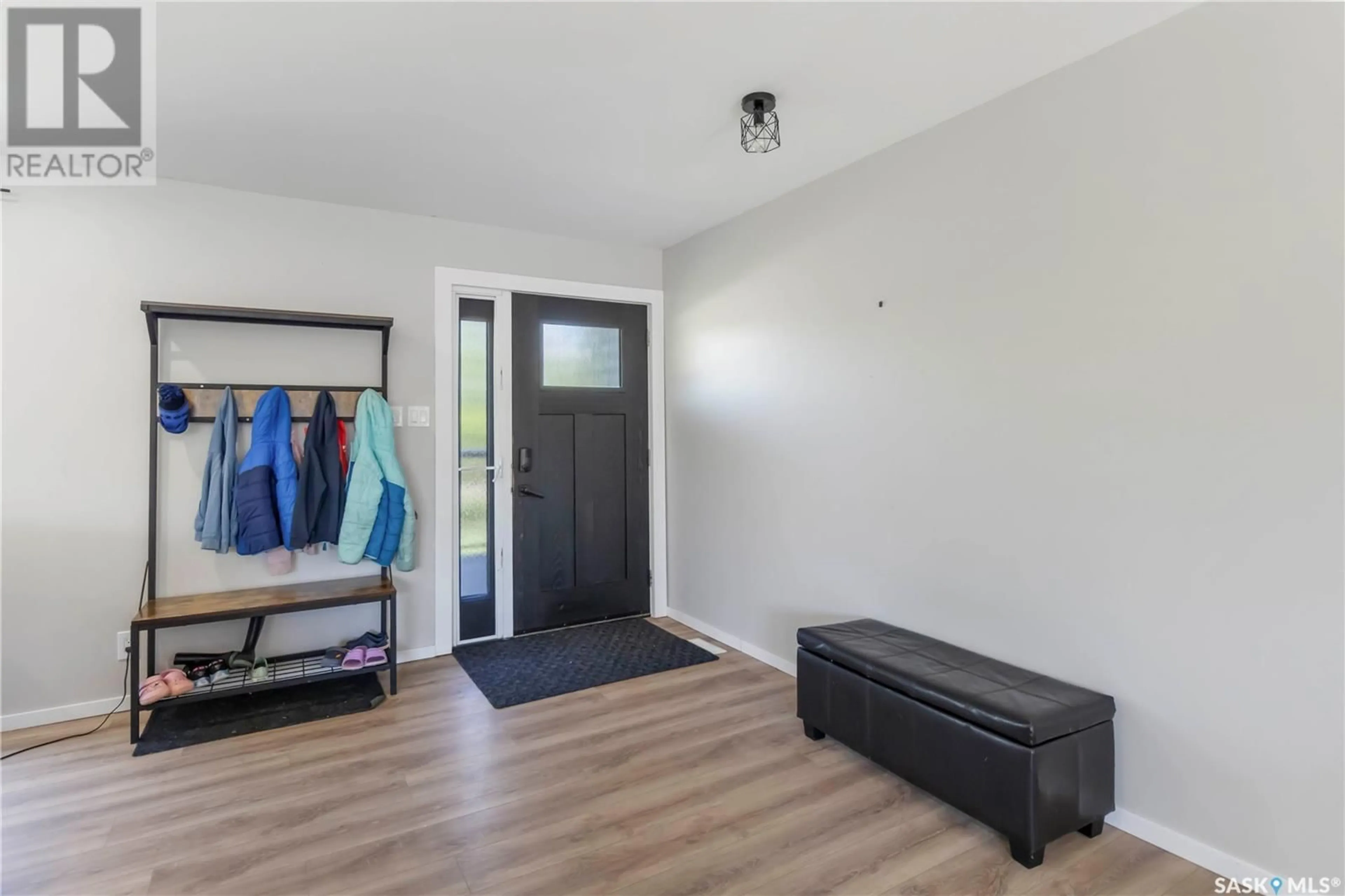 Indoor entryway for MARTENSVILLE ACREAGE, Corman Park Rm No. 344 Saskatchewan S0K1E0