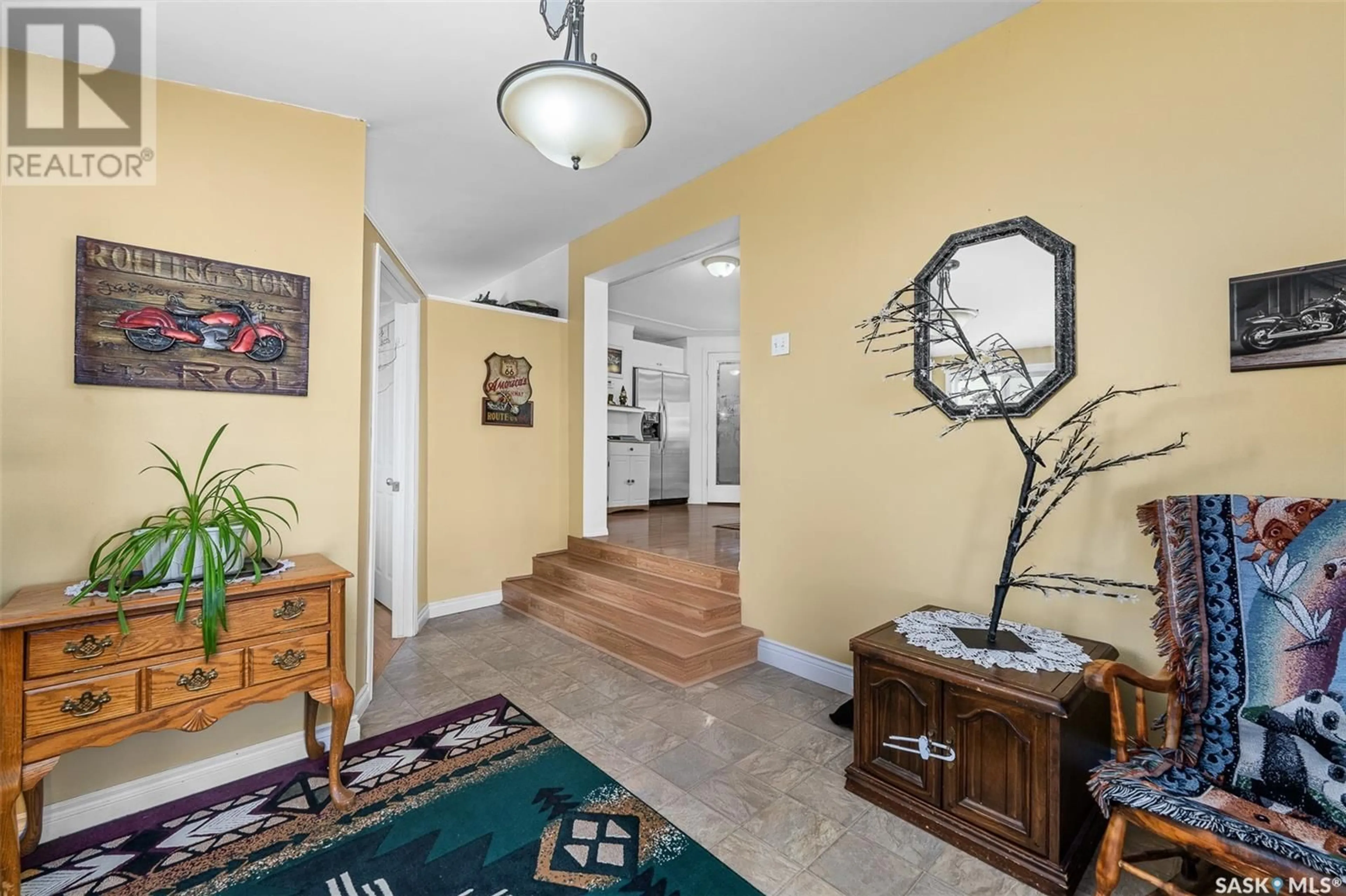 Indoor entryway for 116 LARCH STREET, Caronport Saskatchewan S0H0S0