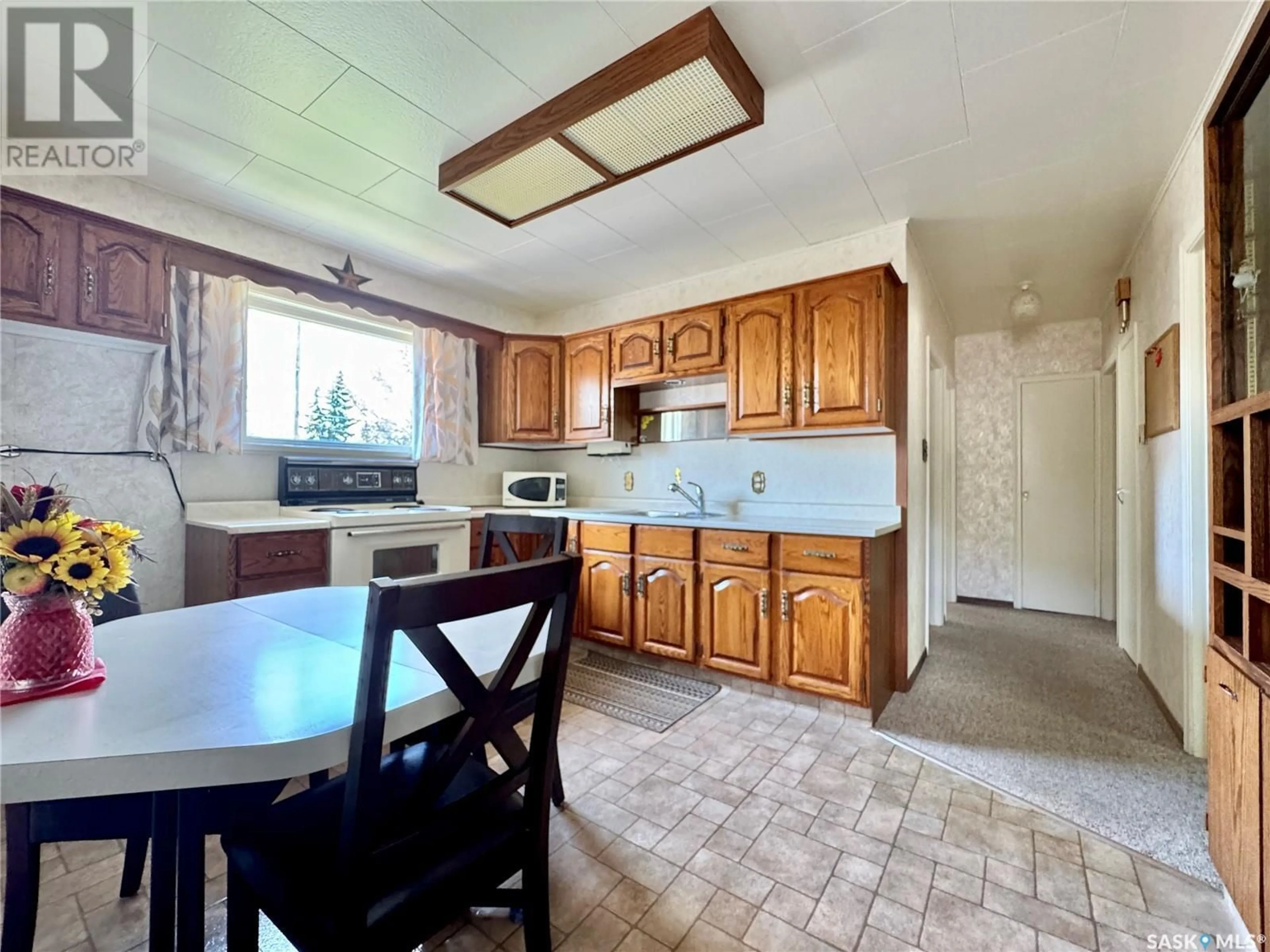 Standard kitchen, unknown for 68 REAMAN AVENUE, Yorkton Saskatchewan S3N2B9