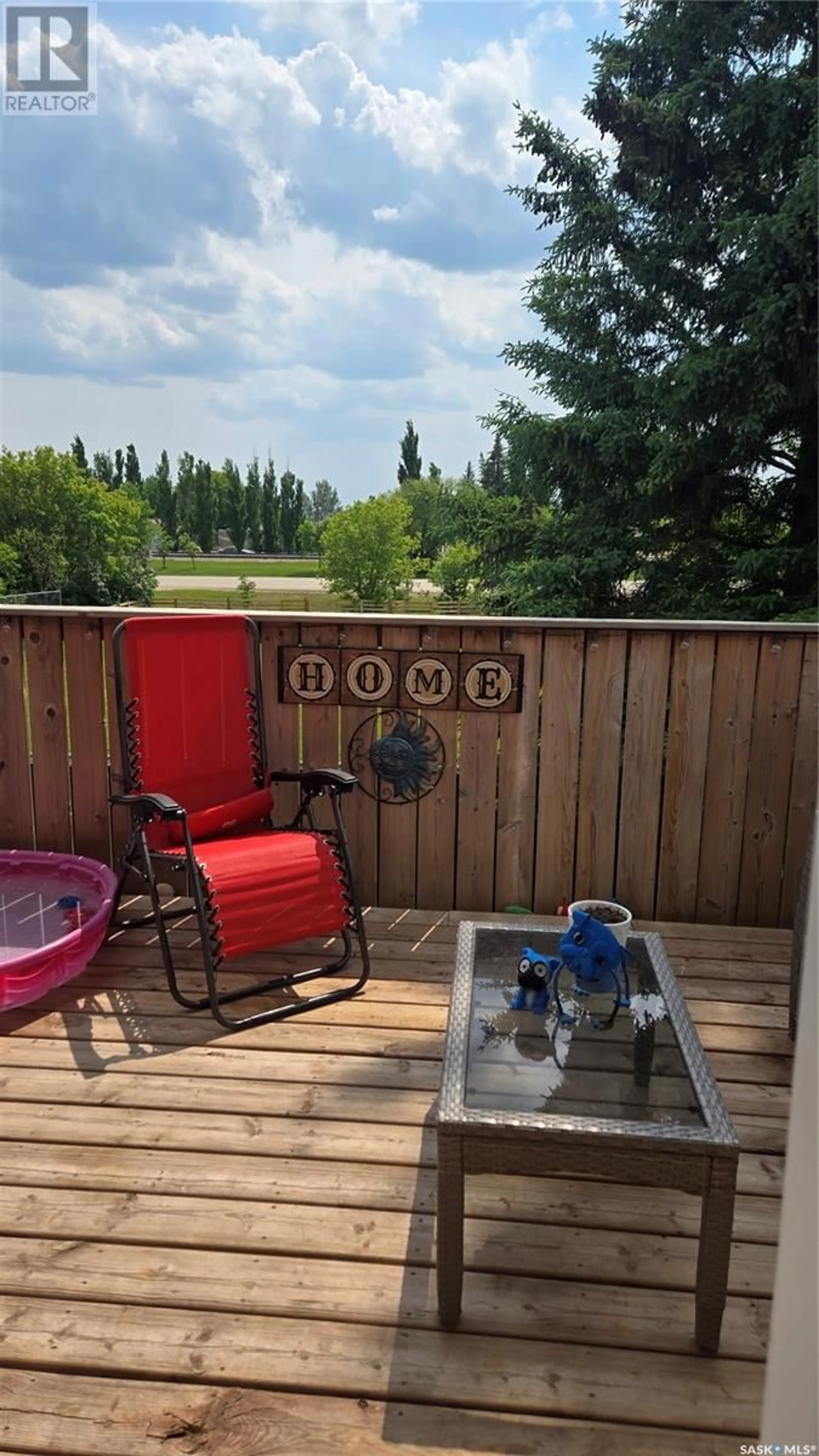 Patio, unknown for 821 PROSPECT AVENUE, Oxbow Saskatchewan S0C2B0
