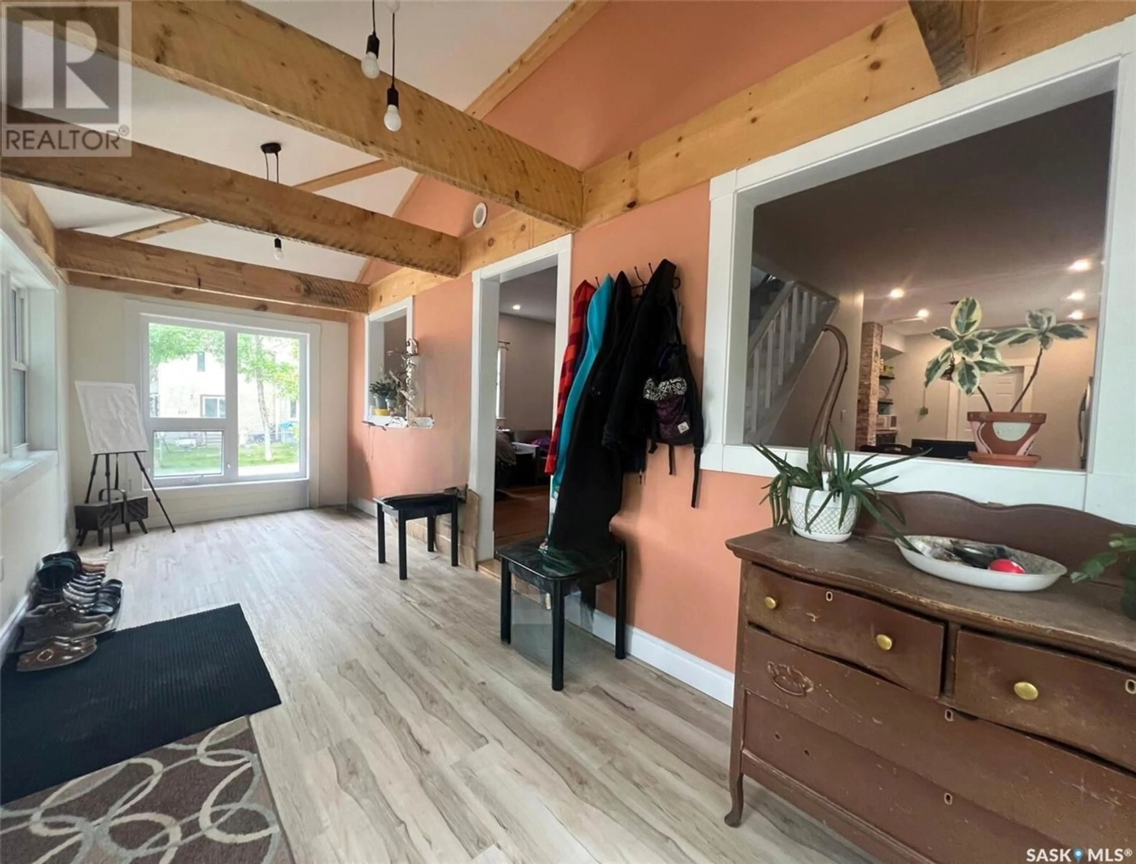 Indoor entryway for 133 SIDNEY STREET, Swift Current Saskatchewan S9H0H7