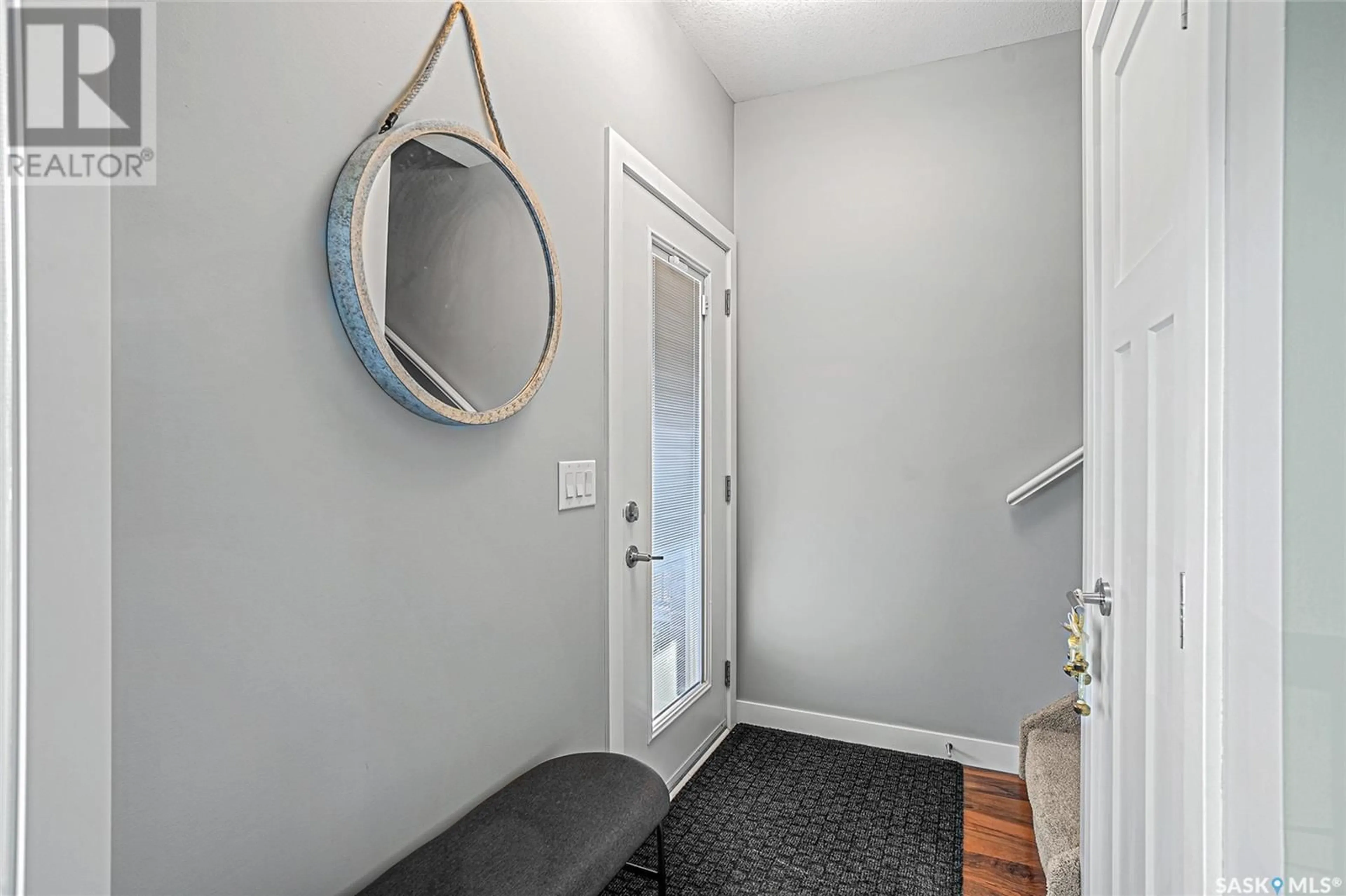 Indoor entryway for N - 126 ROSEWOOD GATE, Saskatoon Saskatchewan S7V0K9