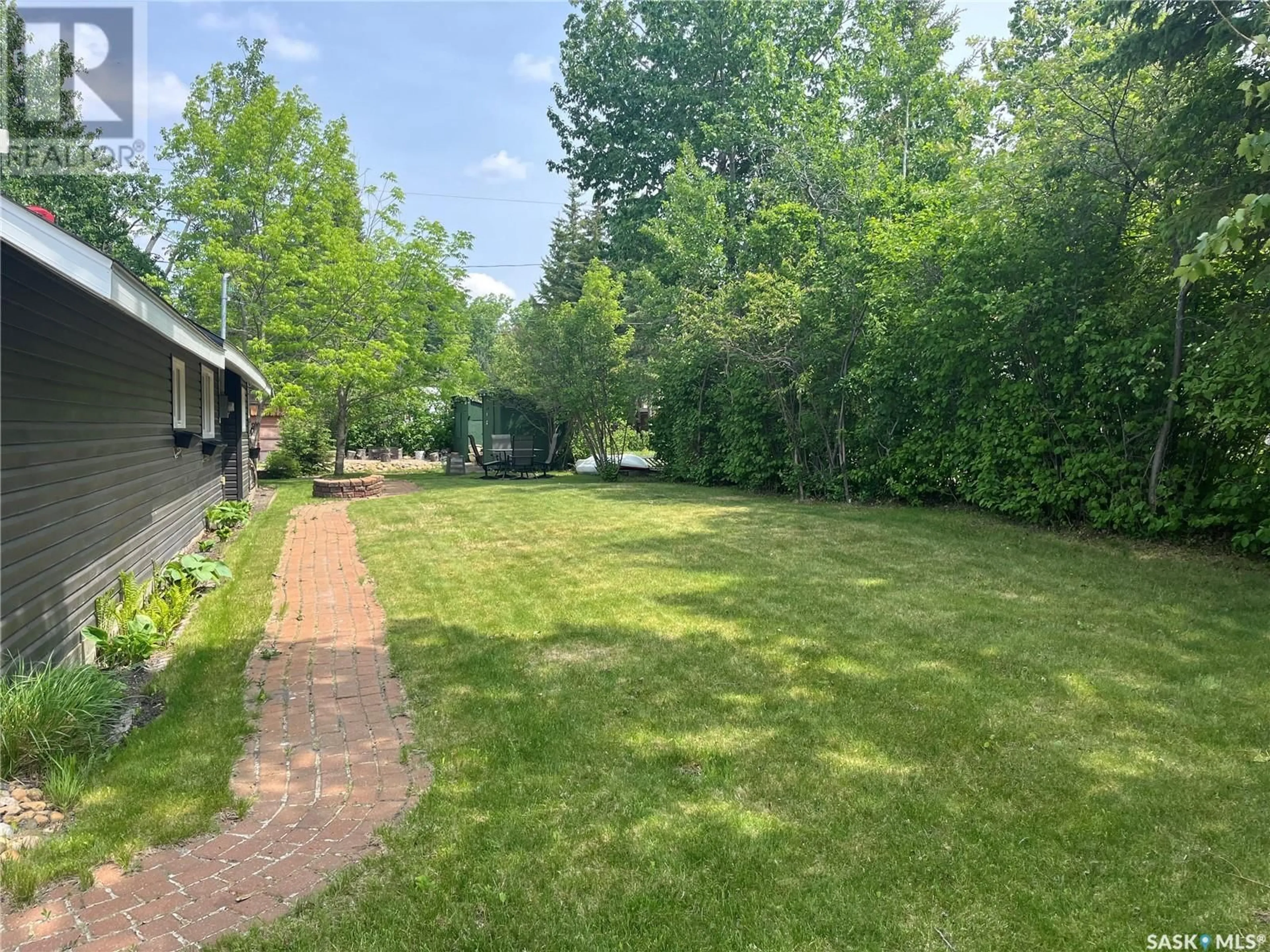 A pic from outside/outdoor area/front of a property/back of a property/a pic from drone, unknown for 31 SHORELINE DRIVE, Fishing Lake Saskatchewan S0A1Y0