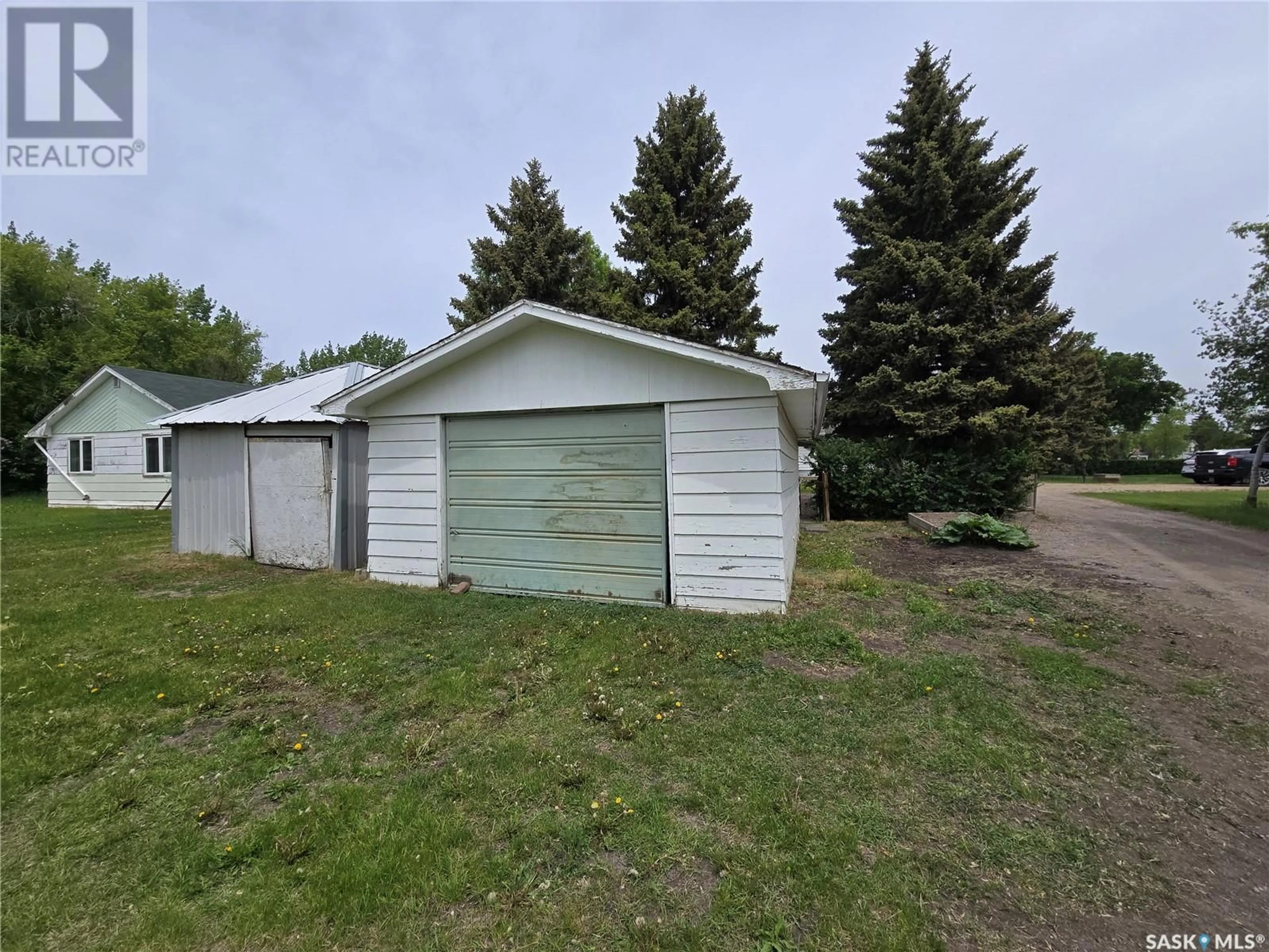 Shed for 221 POPLAR STREET, Wolseley Saskatchewan S0G5H0