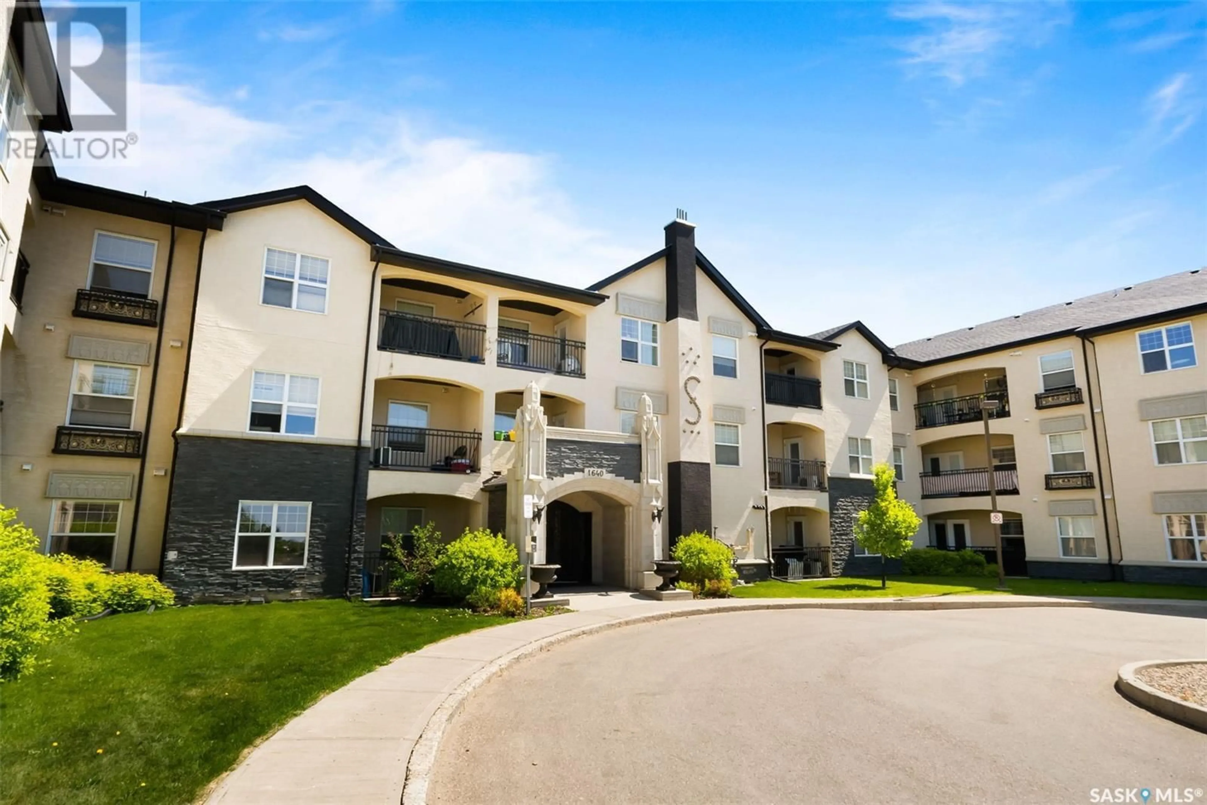 Unknown for 116 1640 DAKOTA DRIVE, Regina Saskatchewan S4Z0A4