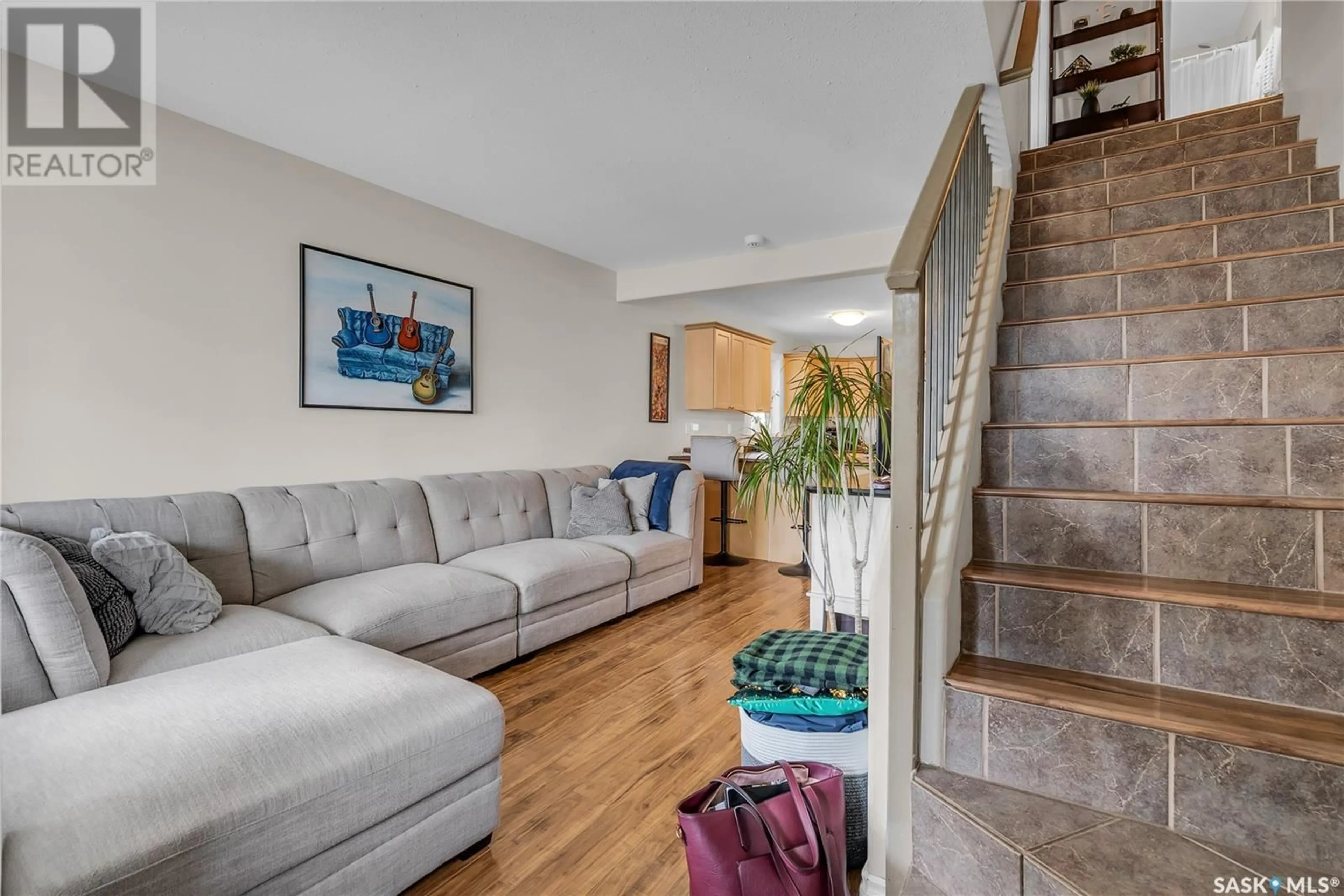 Living room with furniture, unknown for 114 MEADOWLARK PARK, Warman Saskatchewan S0K0A1