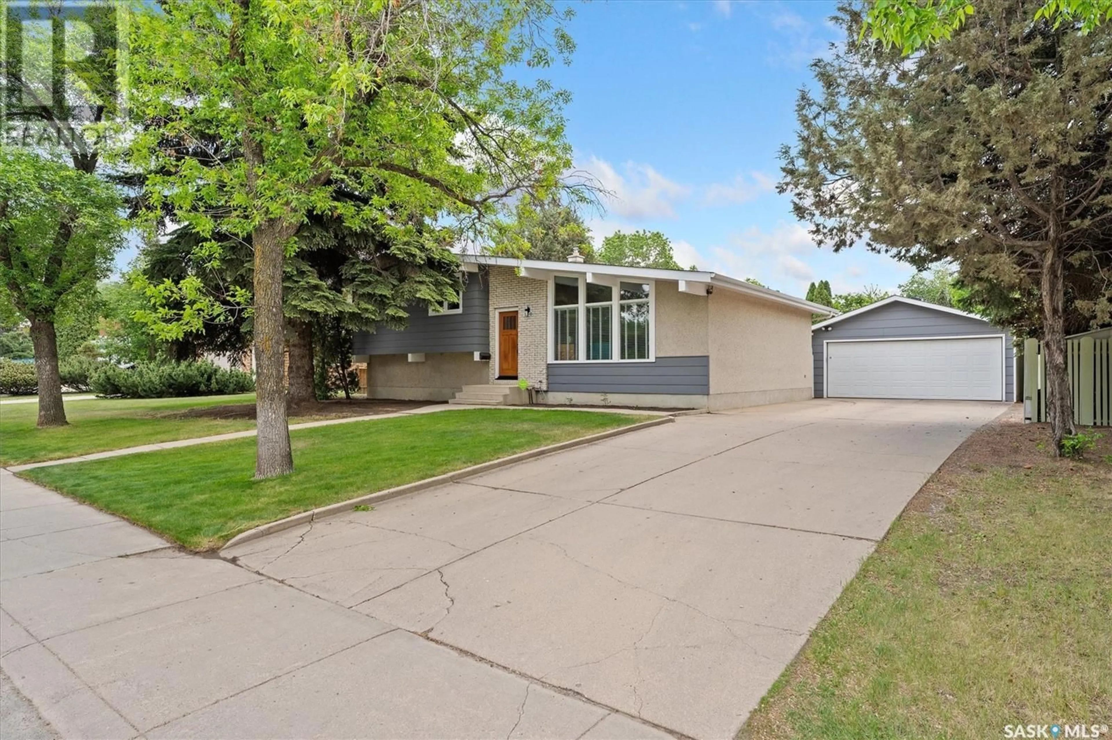 Unknown for 10 CAMBRIDGE CRESCENT, Saskatoon Saskatchewan S7H3P8