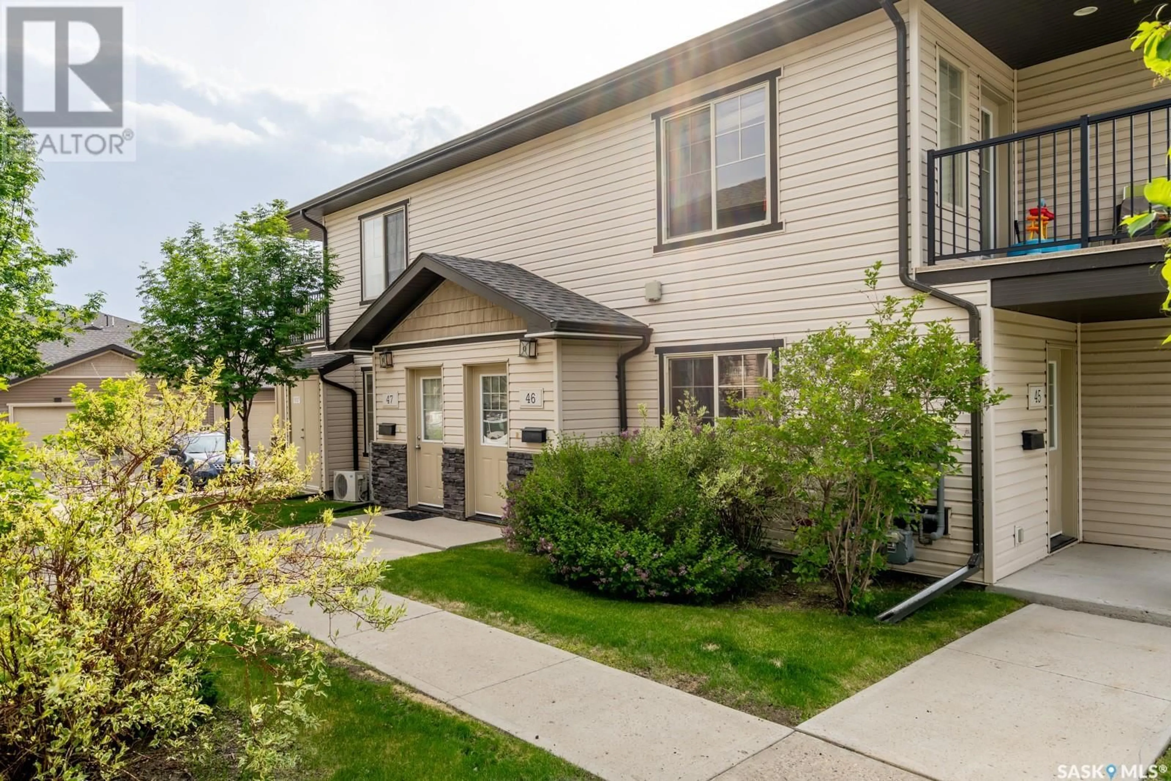 Home with vinyl exterior material, street for 46 - 5027 JAMES HILL ROAD, Regina Saskatchewan S4W0B9