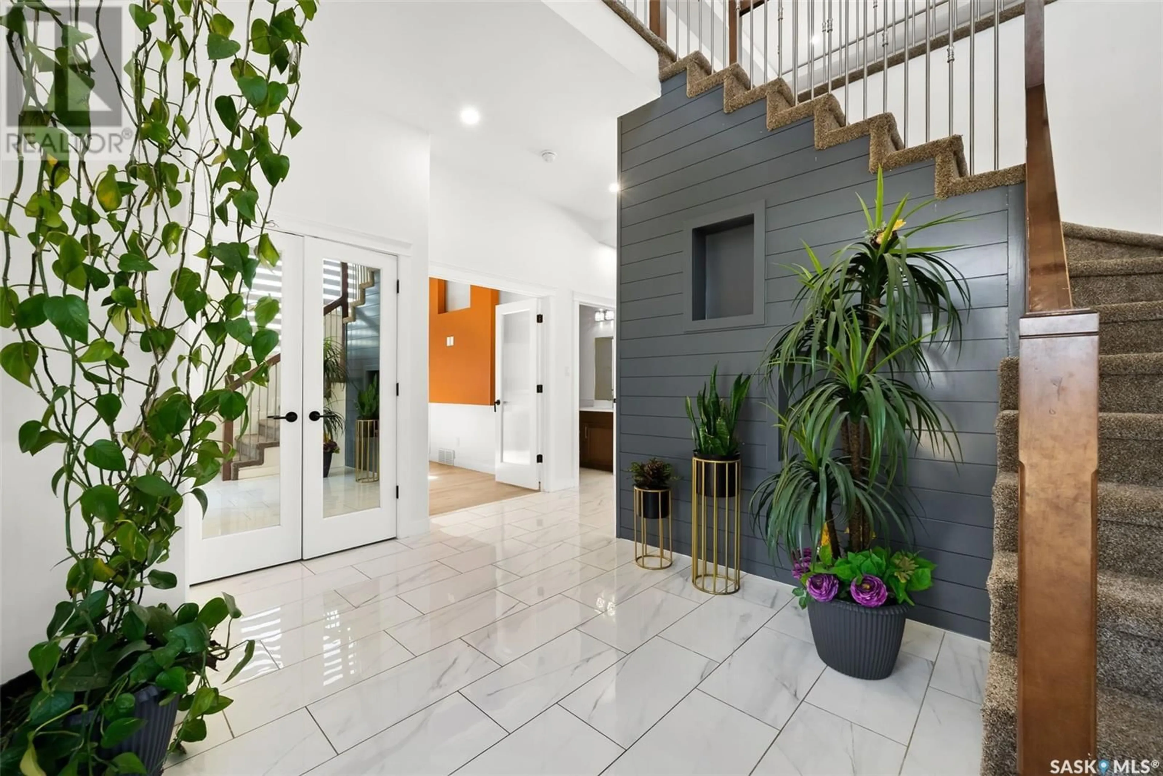 Indoor foyer for 126 VESTOR DRIVE, Pilot Butte Saskatchewan S0G3Z0