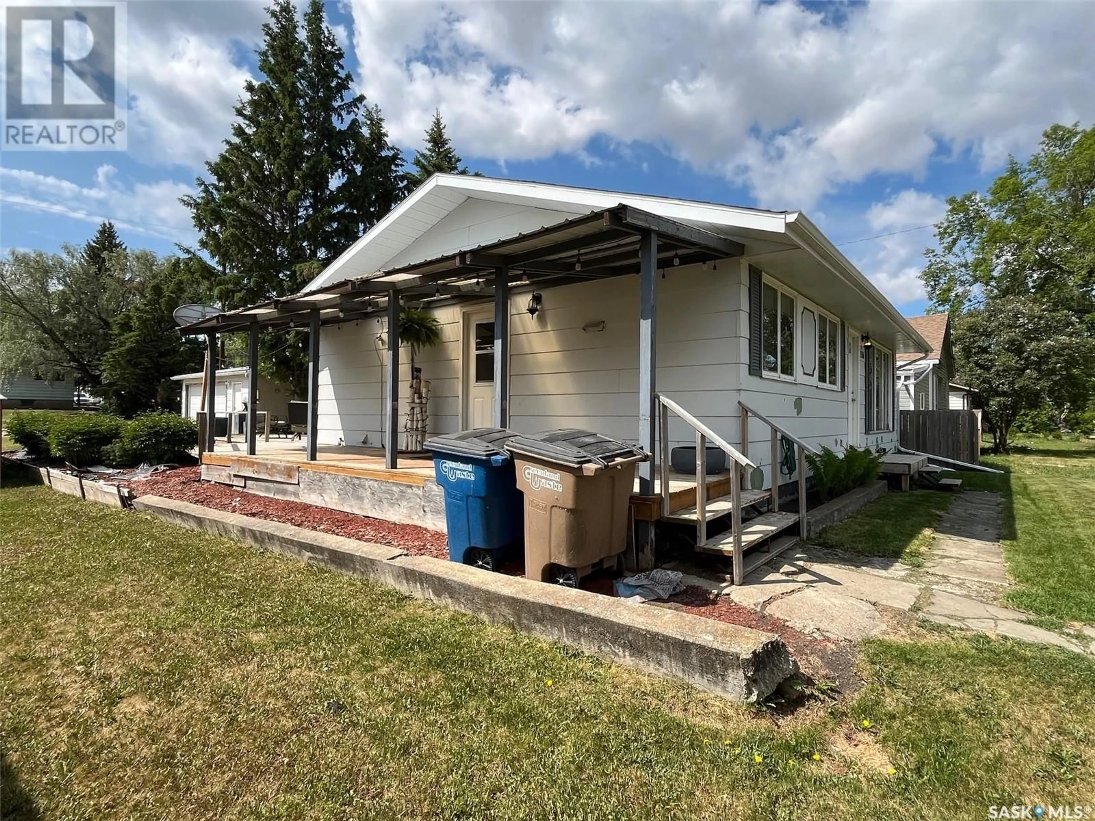 Home with vinyl exterior material, street for 336 STEVENS AVENUE, Birch Hills Saskatchewan S0J0G0