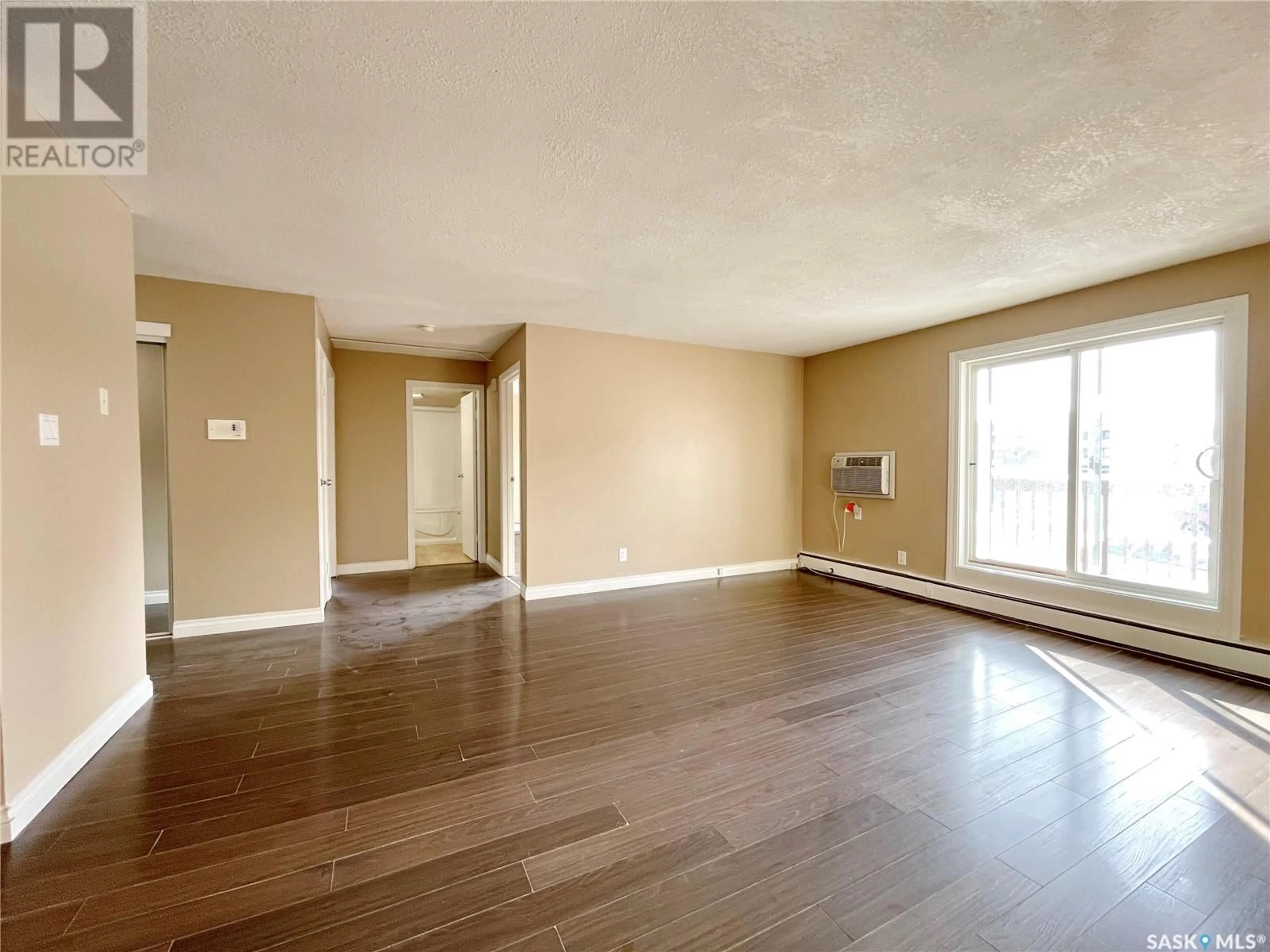 A pic of a room for 205 - 522 X AVENUE S, Saskatoon Saskatchewan S7M4X9