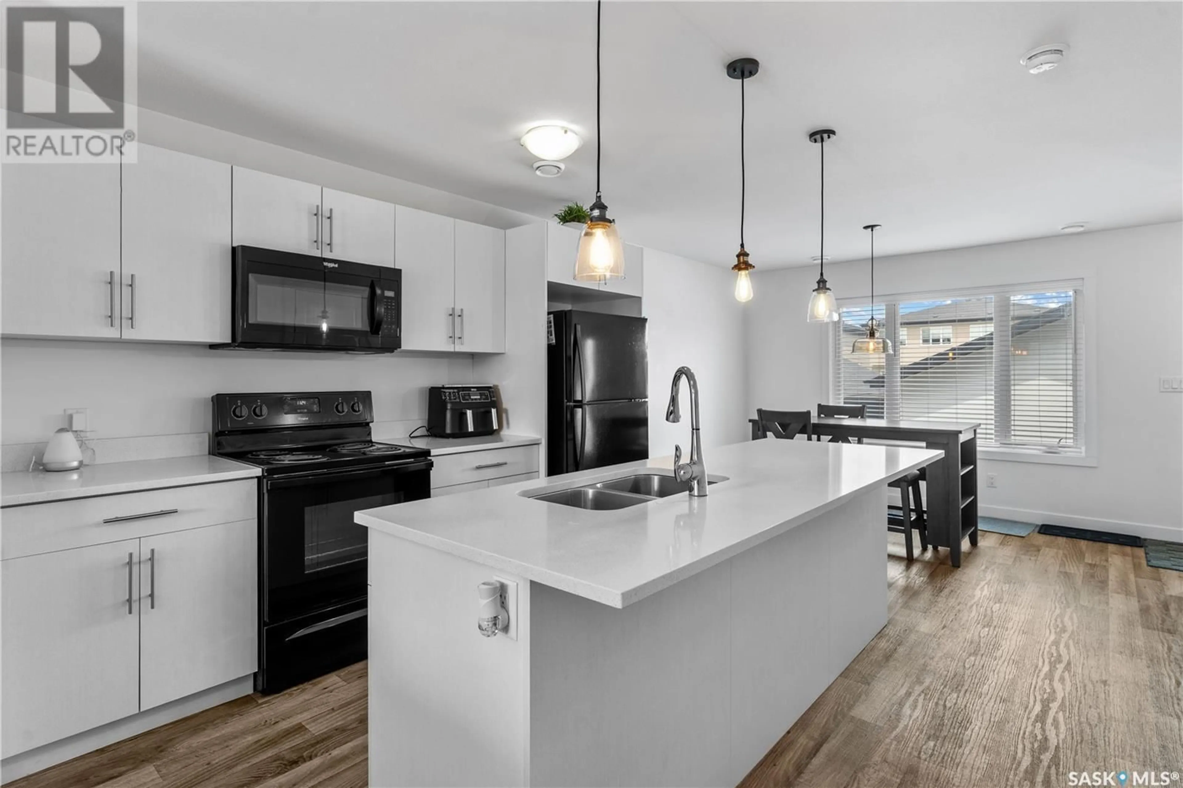 Open concept kitchen, unknown for 3206 VALLEY GREEN WAY, Regina Saskatchewan S4V3R1