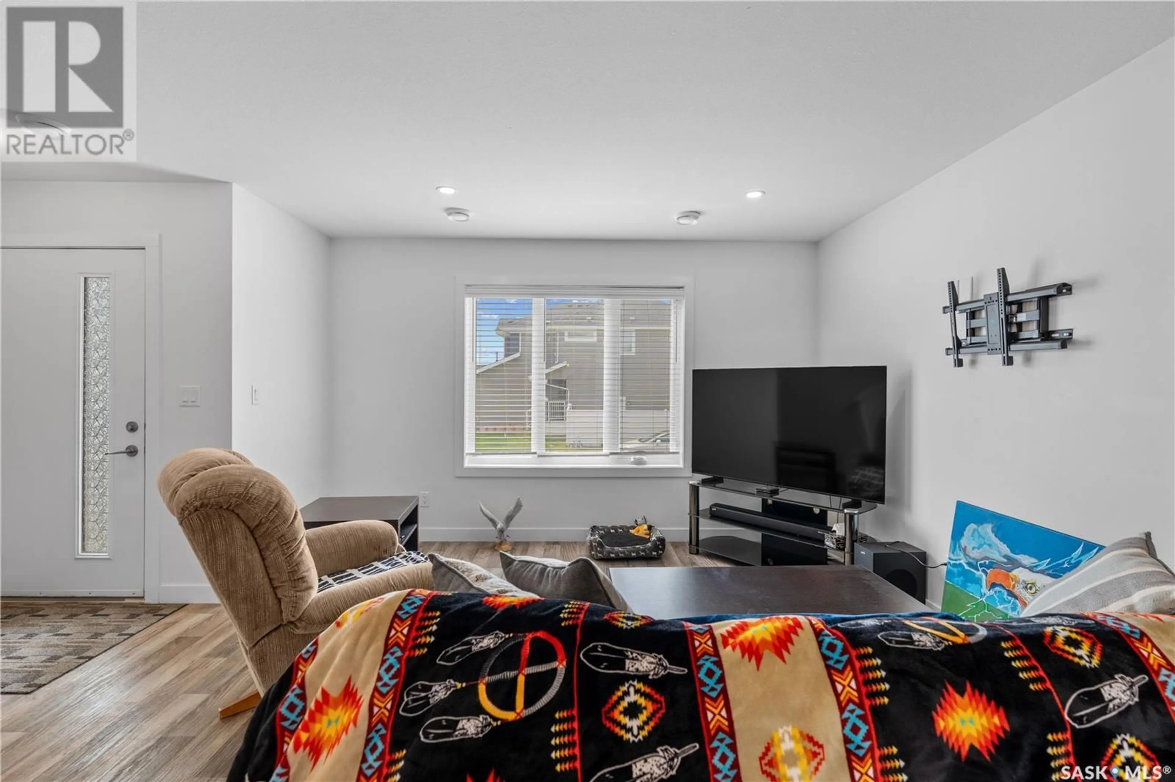 Unknown for 3206 VALLEY GREEN WAY, Regina Saskatchewan S4V3R1