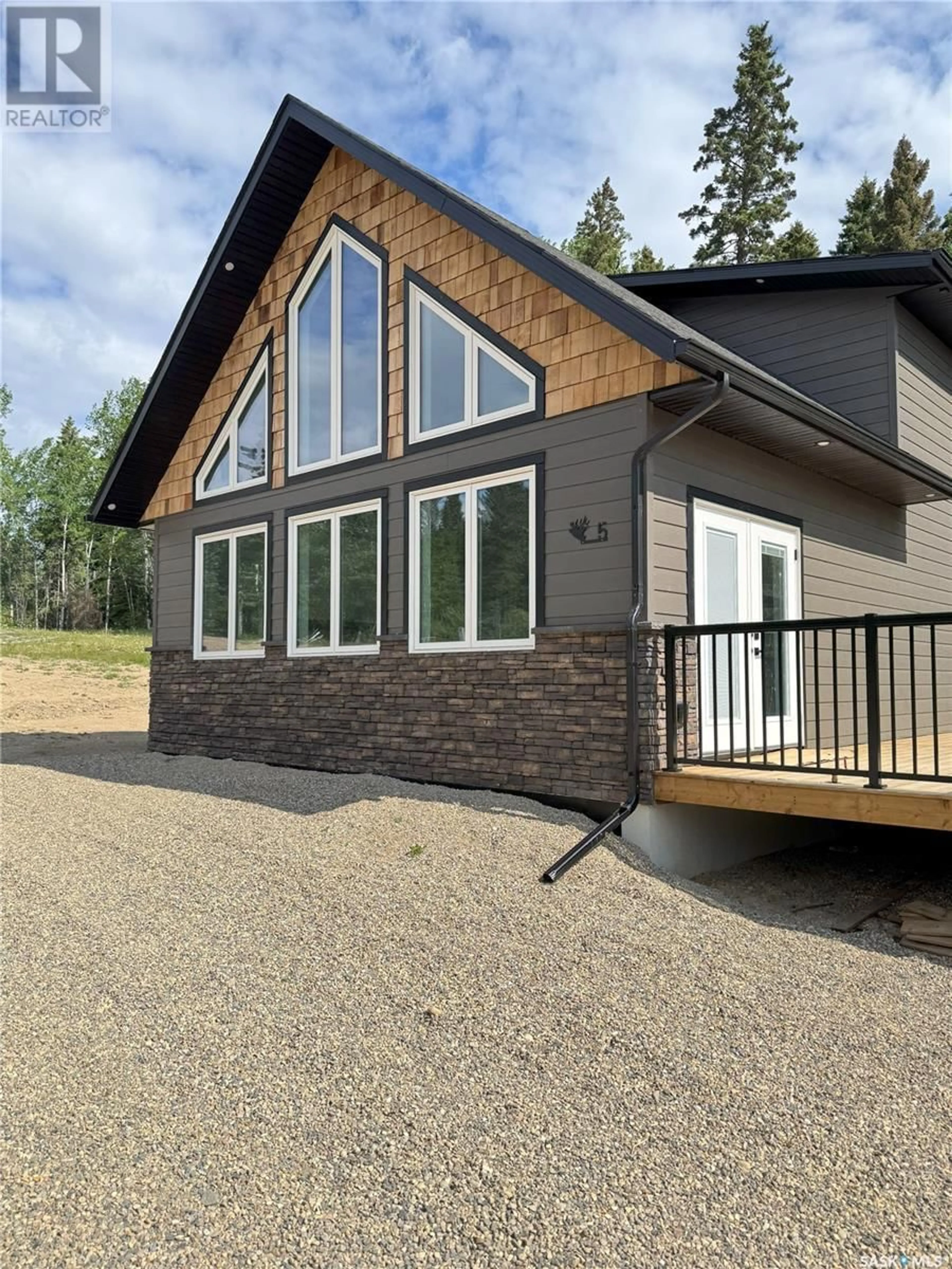 Home with vinyl exterior material, unknown for MCPHEE LAKE-WAPITI DEVELOPMENT, Lakeland Rm No. 521 Saskatchewan S0J0N0