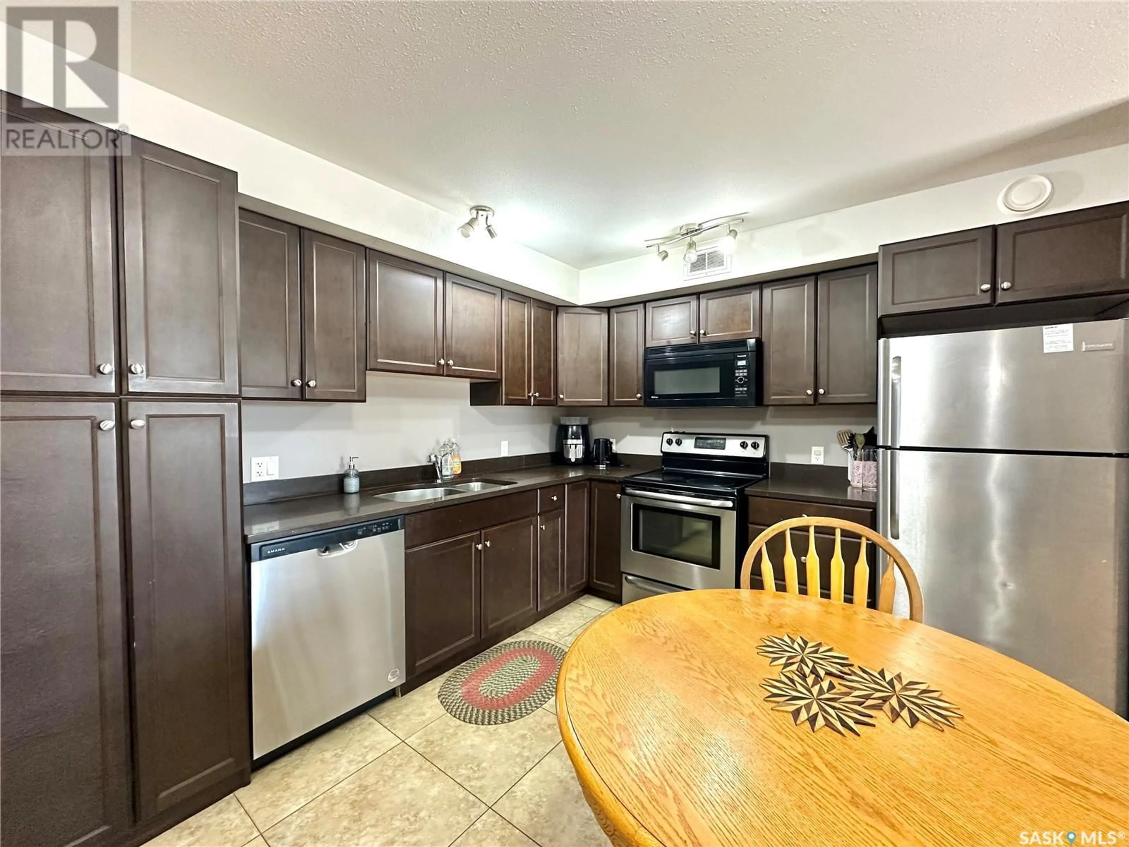 Standard kitchen, unknown for 104 - 2322 KILDEER DRIVE, North Battleford Saskatchewan S9A3T5