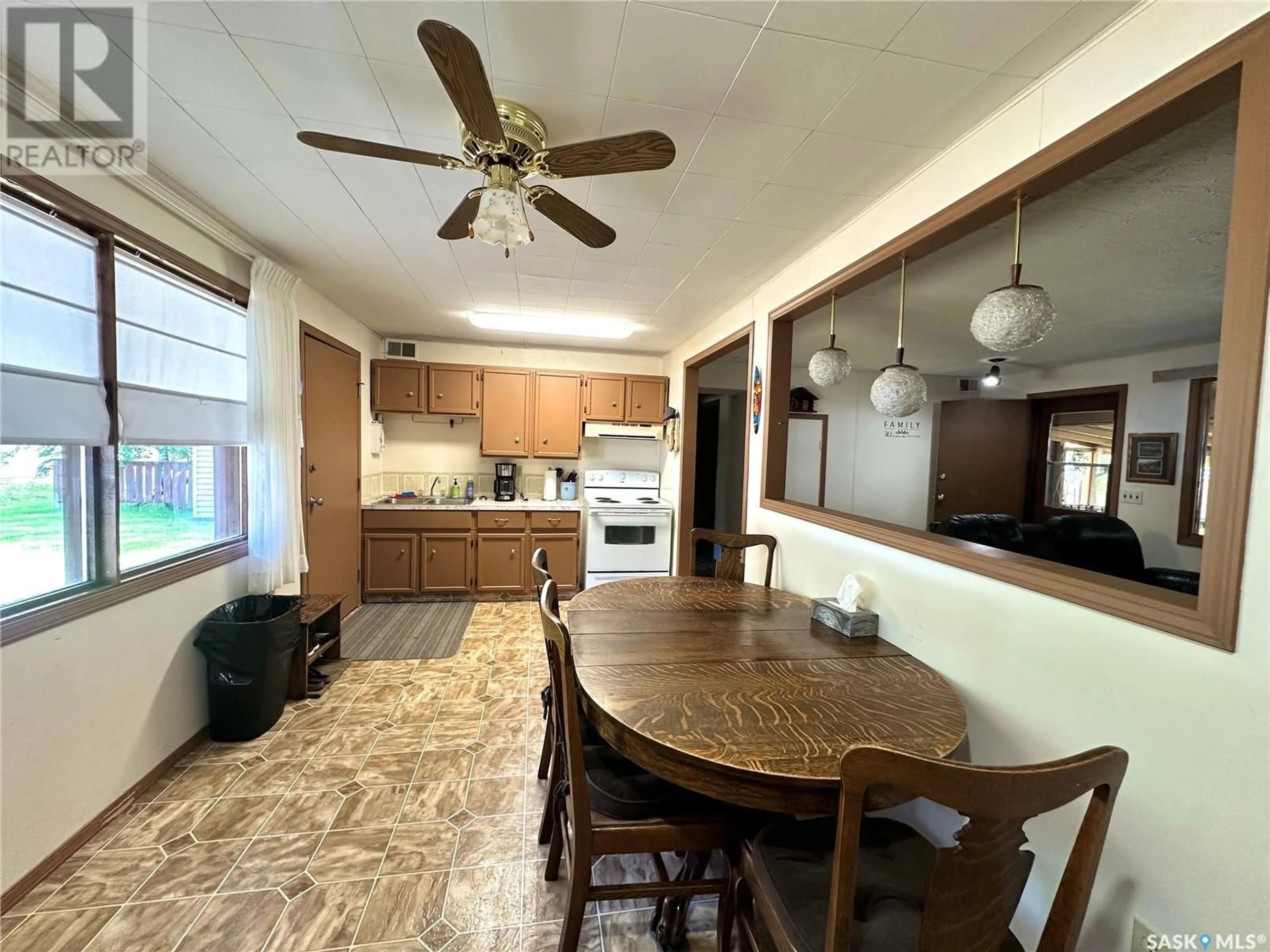 Open concept kitchen, unknown for 122 PINE STREET, Chitek Lake Saskatchewan S0J0L0
