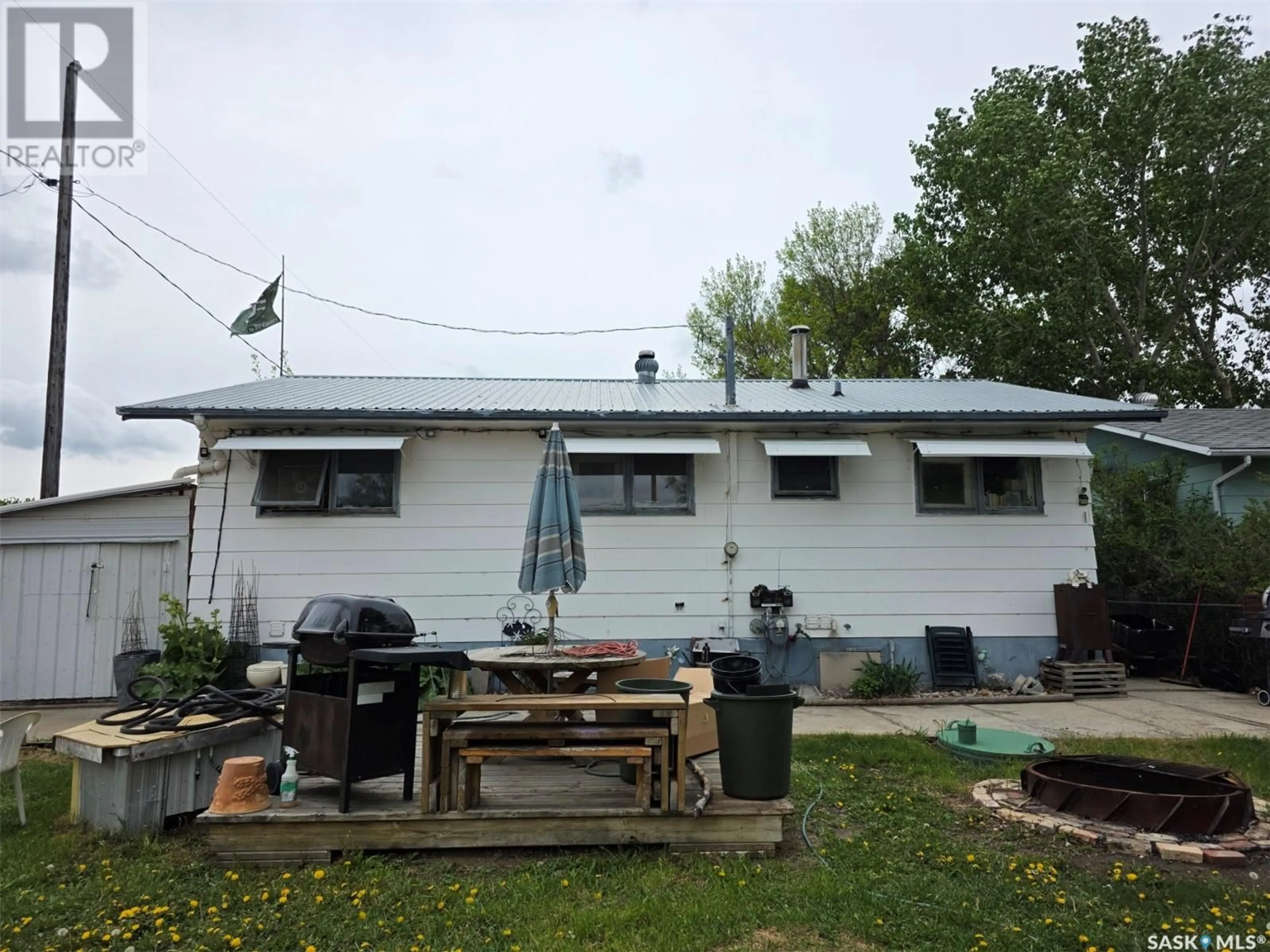 Unknown for 11 KEELER STREET, Waldeck Saskatchewan S0H2M0