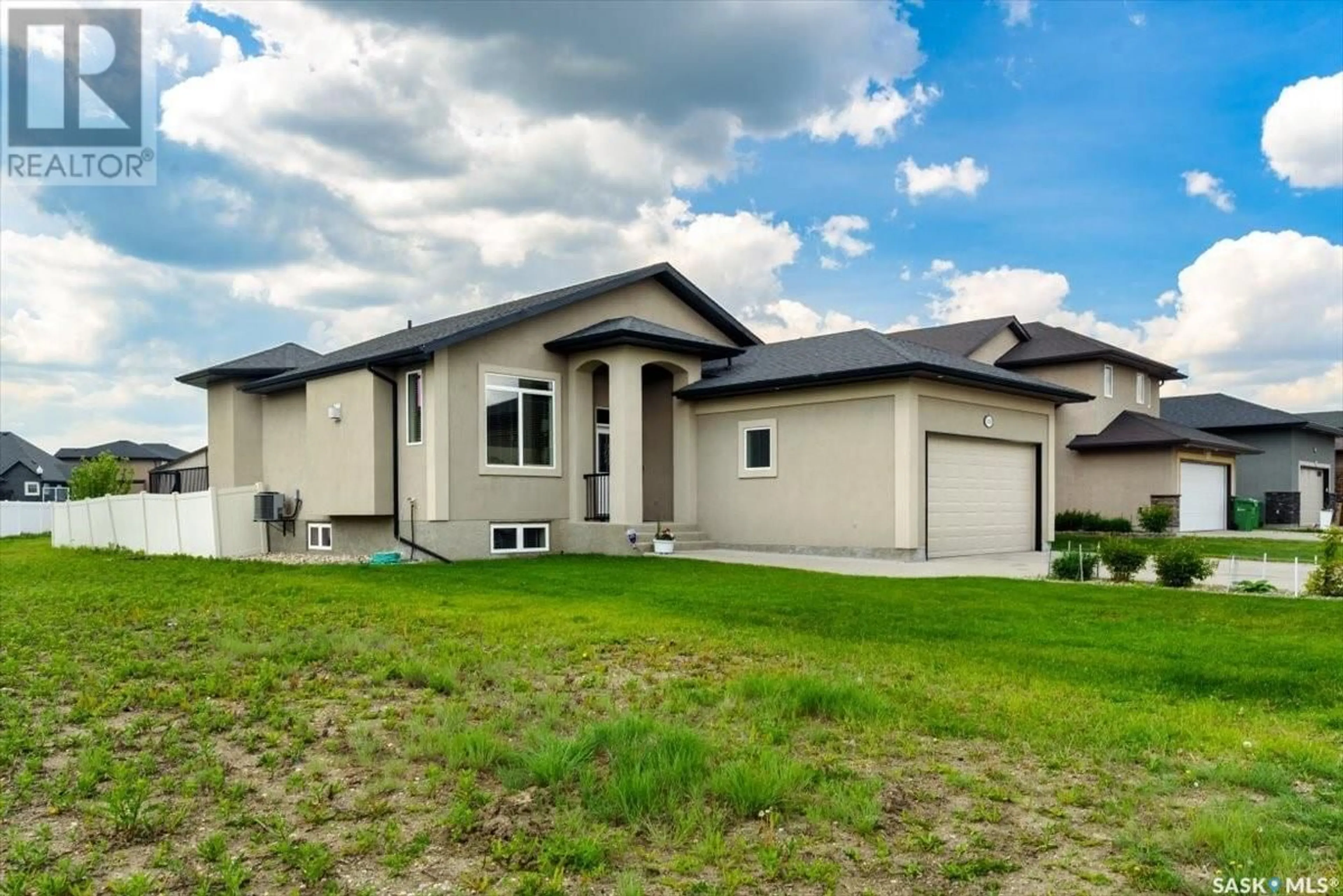 Home with vinyl exterior material, unknown for 3526 GREEN WATER DRIVE, Regina Saskatchewan S4V1R4
