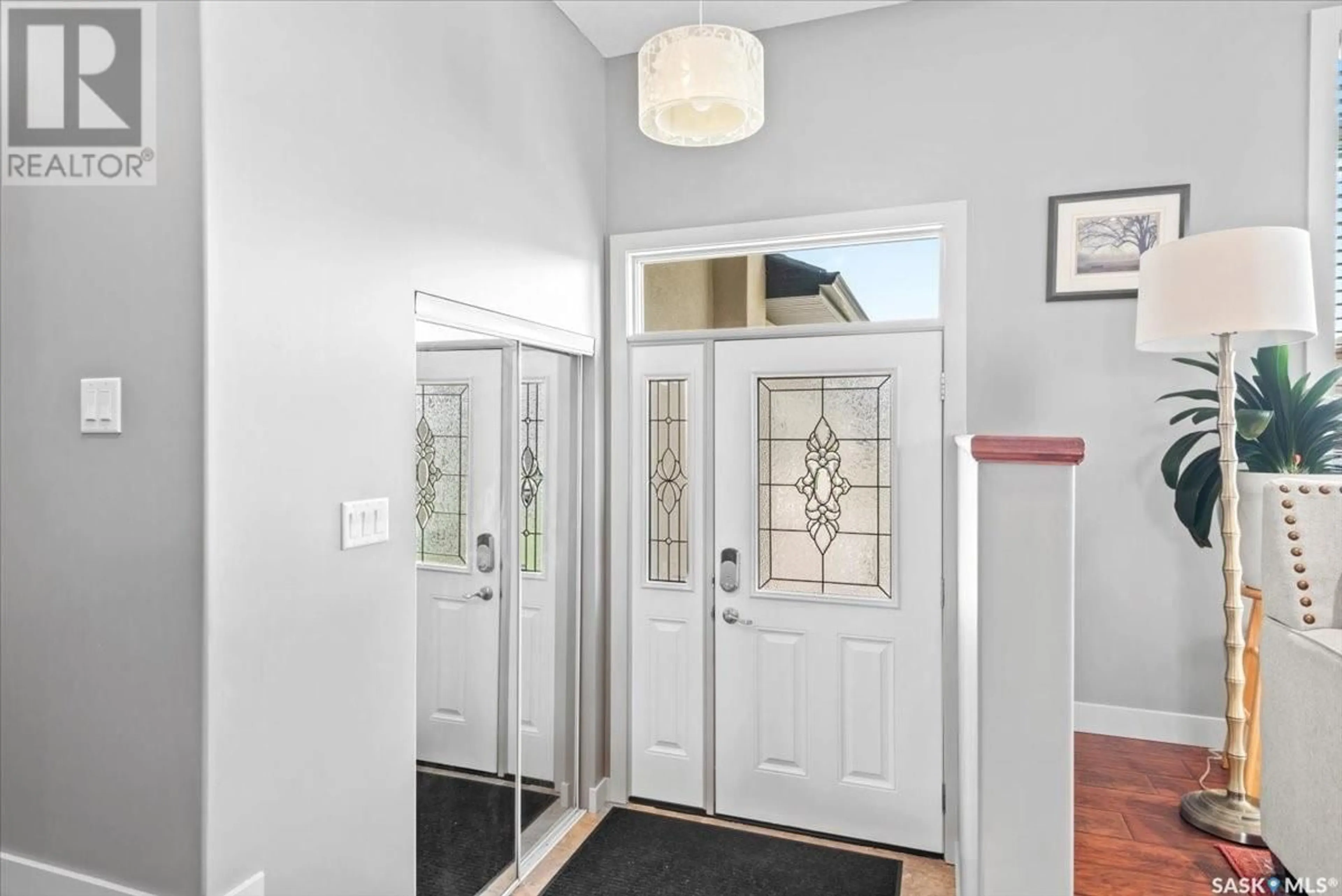 Indoor entryway for 3526 GREEN WATER DRIVE, Regina Saskatchewan S4V1R4