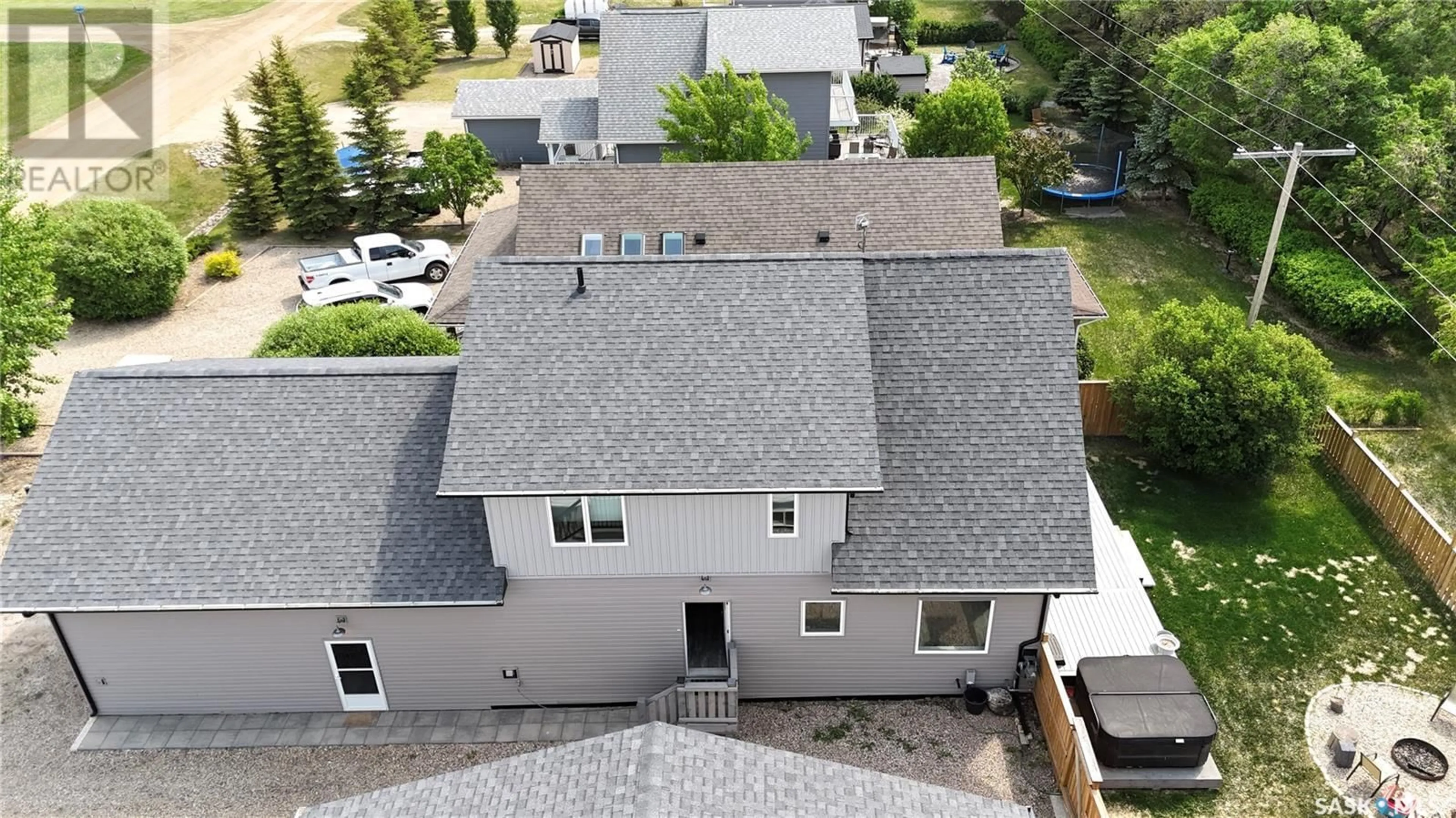 A pic from outside/outdoor area/front of a property/back of a property/a pic from drone, street for 102 LAKESIDE ROAD, Elbow Saskatchewan S0H1J0