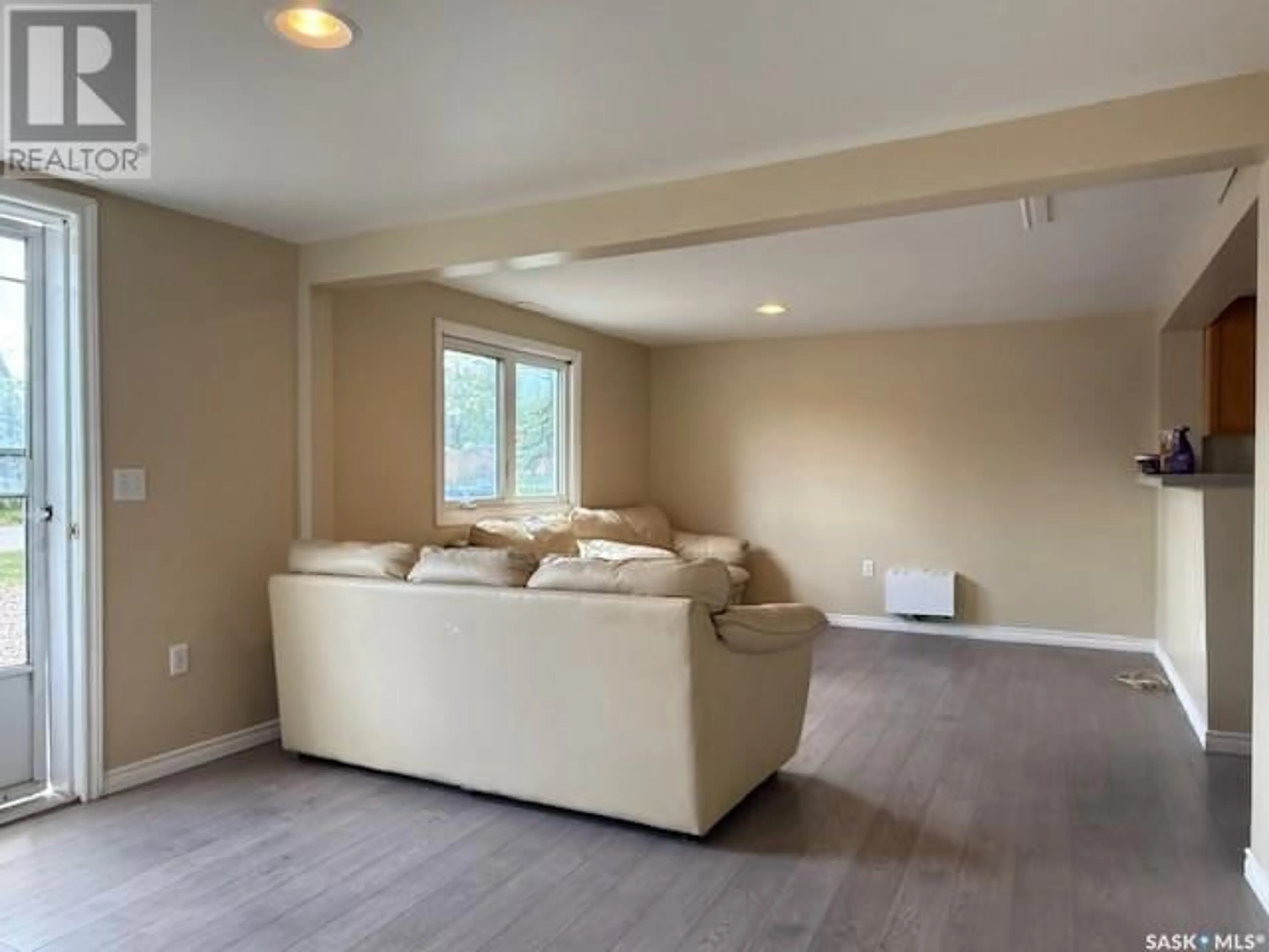 Living room with furniture, unknown for 470 2ND AVENUE, Melville Saskatchewan S0A2P0