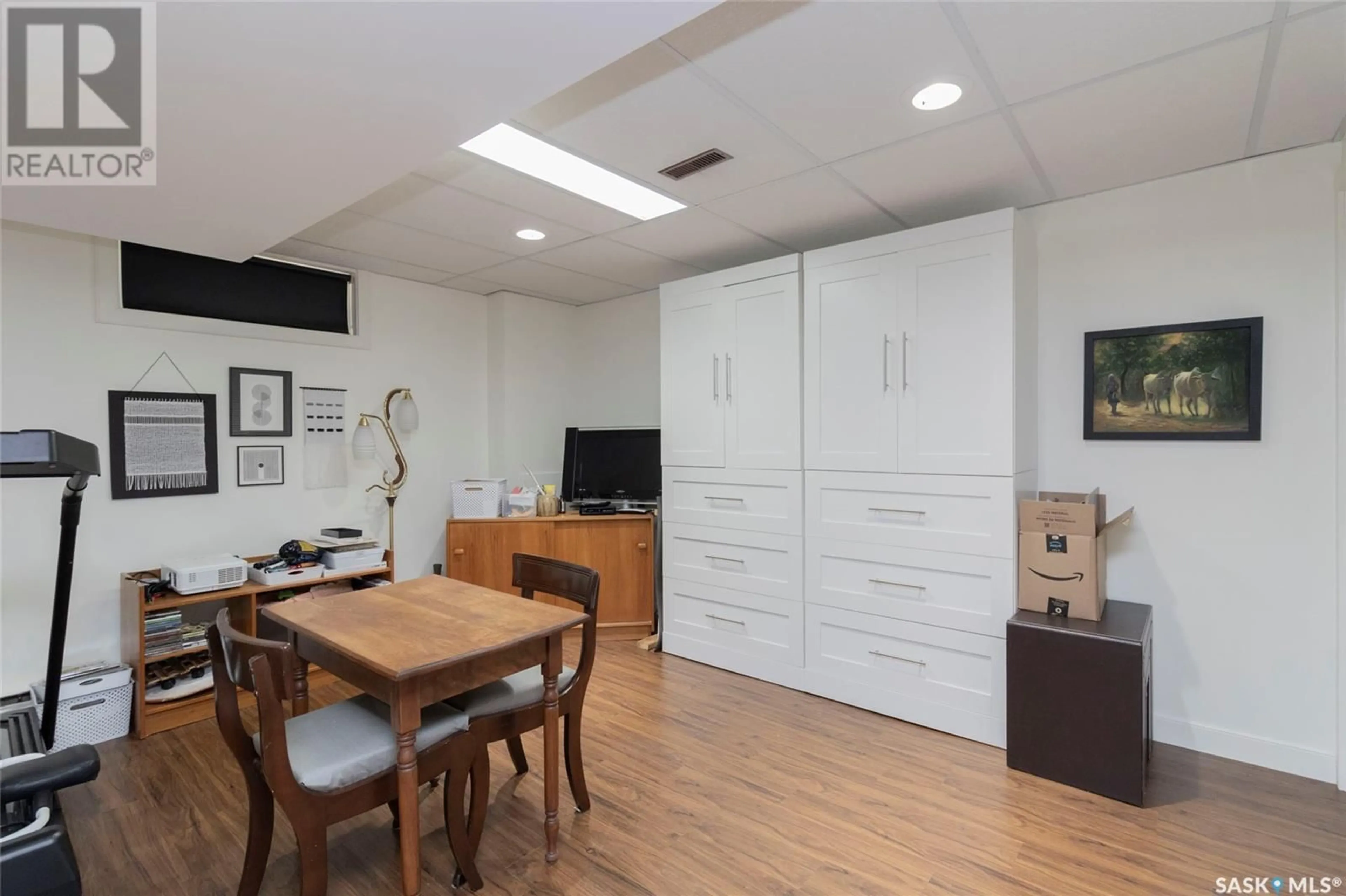 A pic of a room for 1701 PARK AVENUE, Saskatoon Saskatchewan S7H2P4