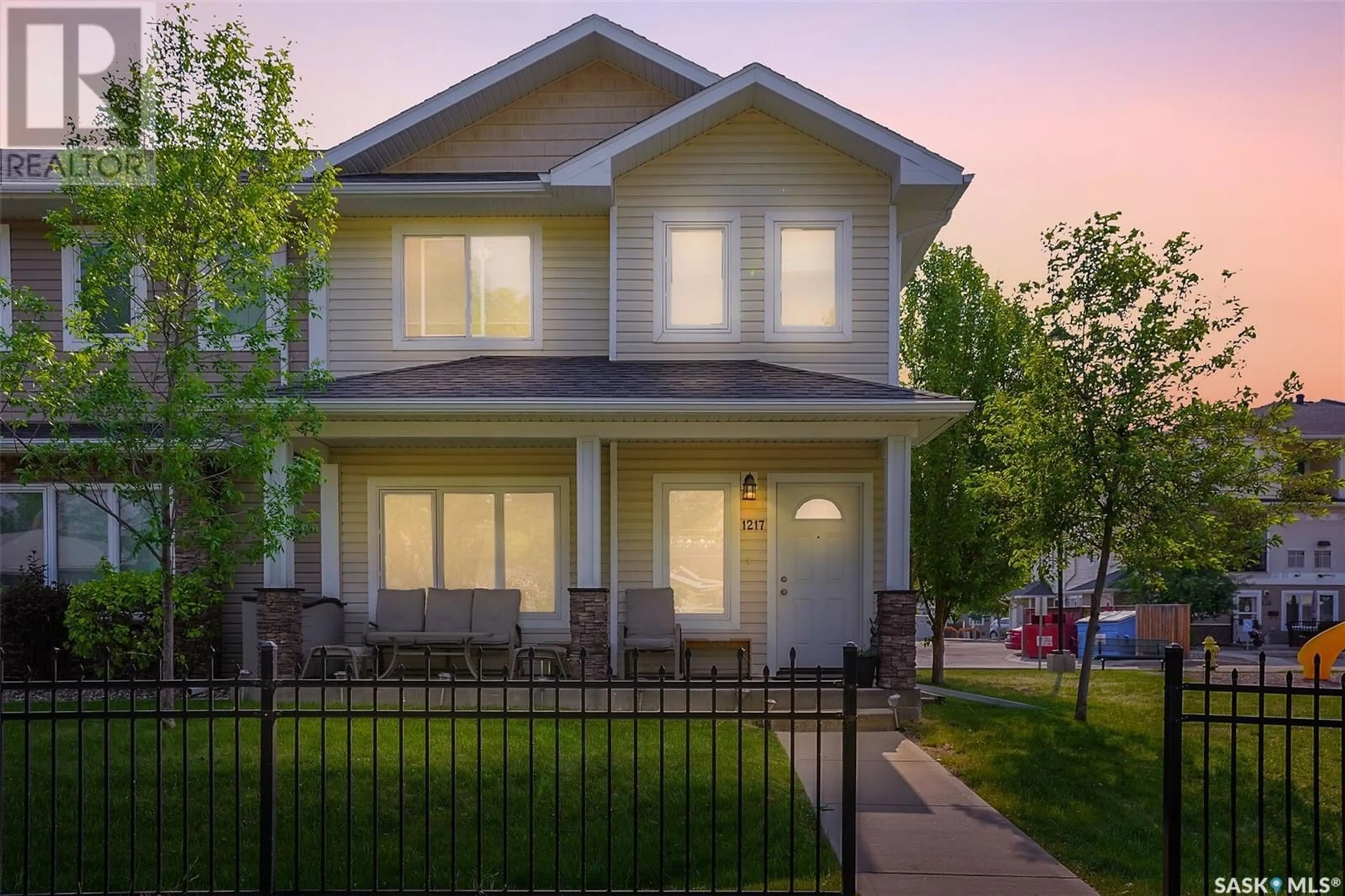 Home with vinyl exterior material, street for 1217 GREY STREET, Regina Saskatchewan S4T1G7