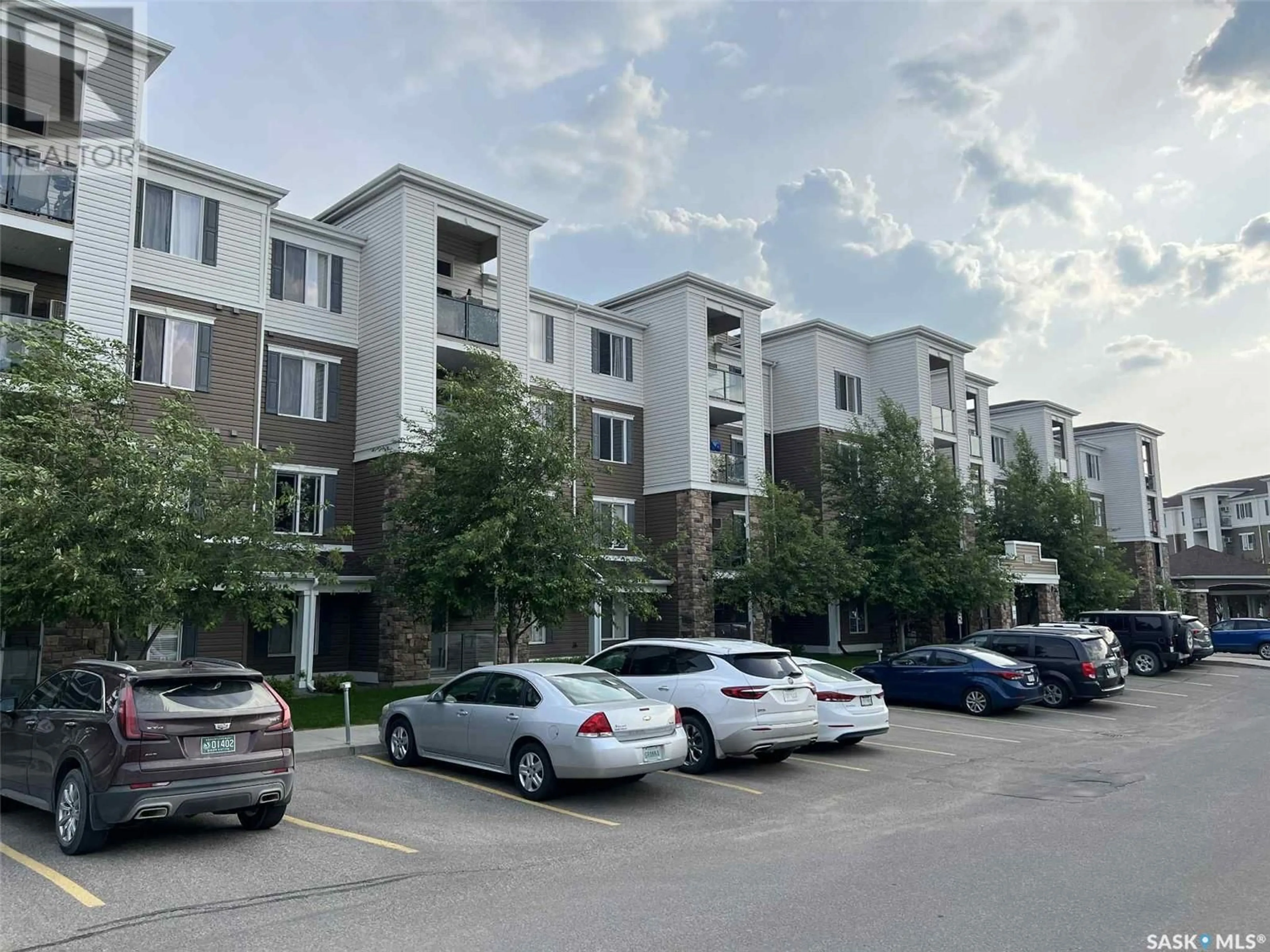 A pic from outside/outdoor area/front of a property/back of a property/a pic from drone, street for 313E 1300 STOCKTON STREET, Regina Saskatchewan S4X0B8