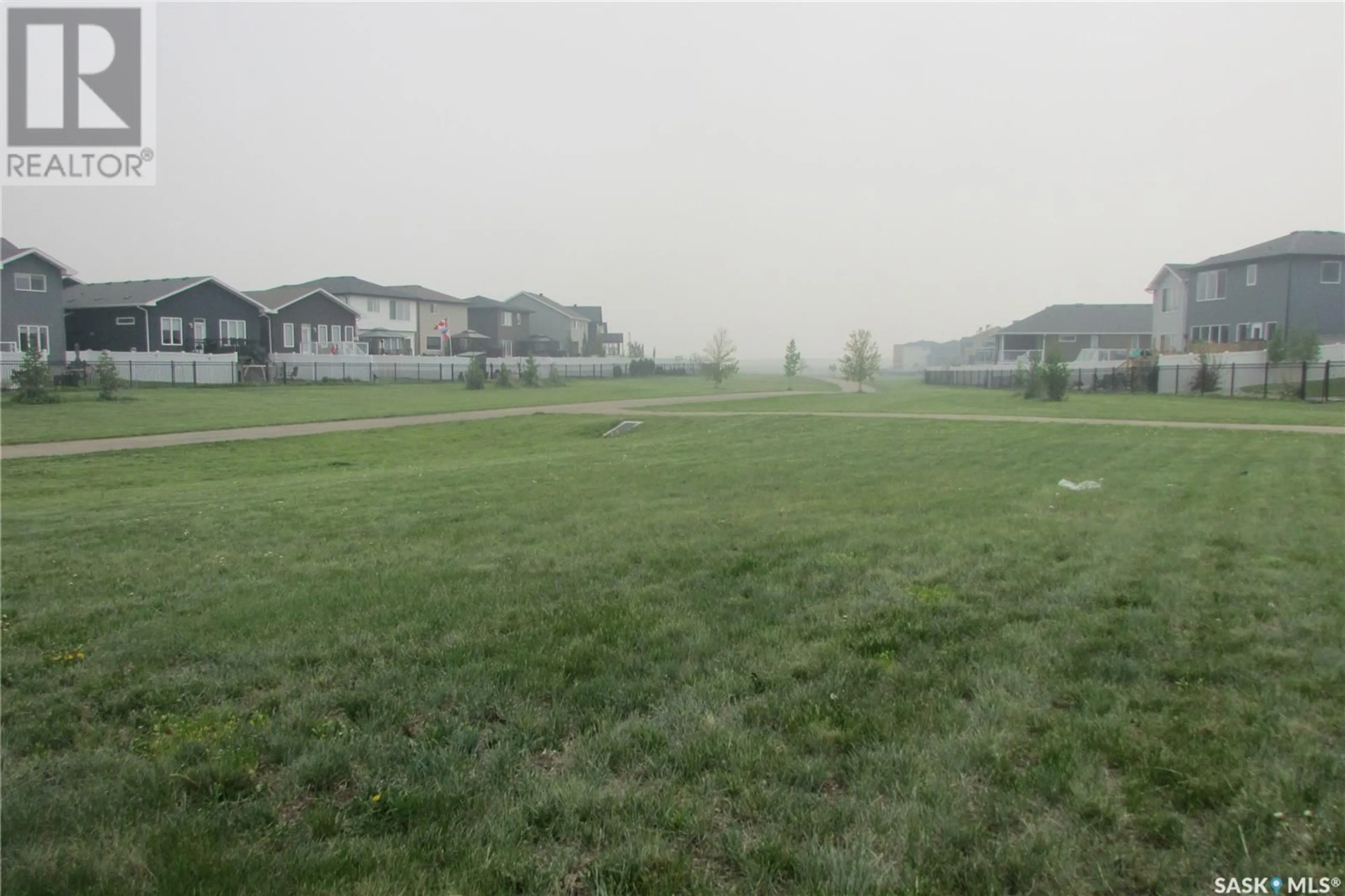 Blurry image for 3684 GEE CRESCENT, Regina Saskatchewan S4V3P2