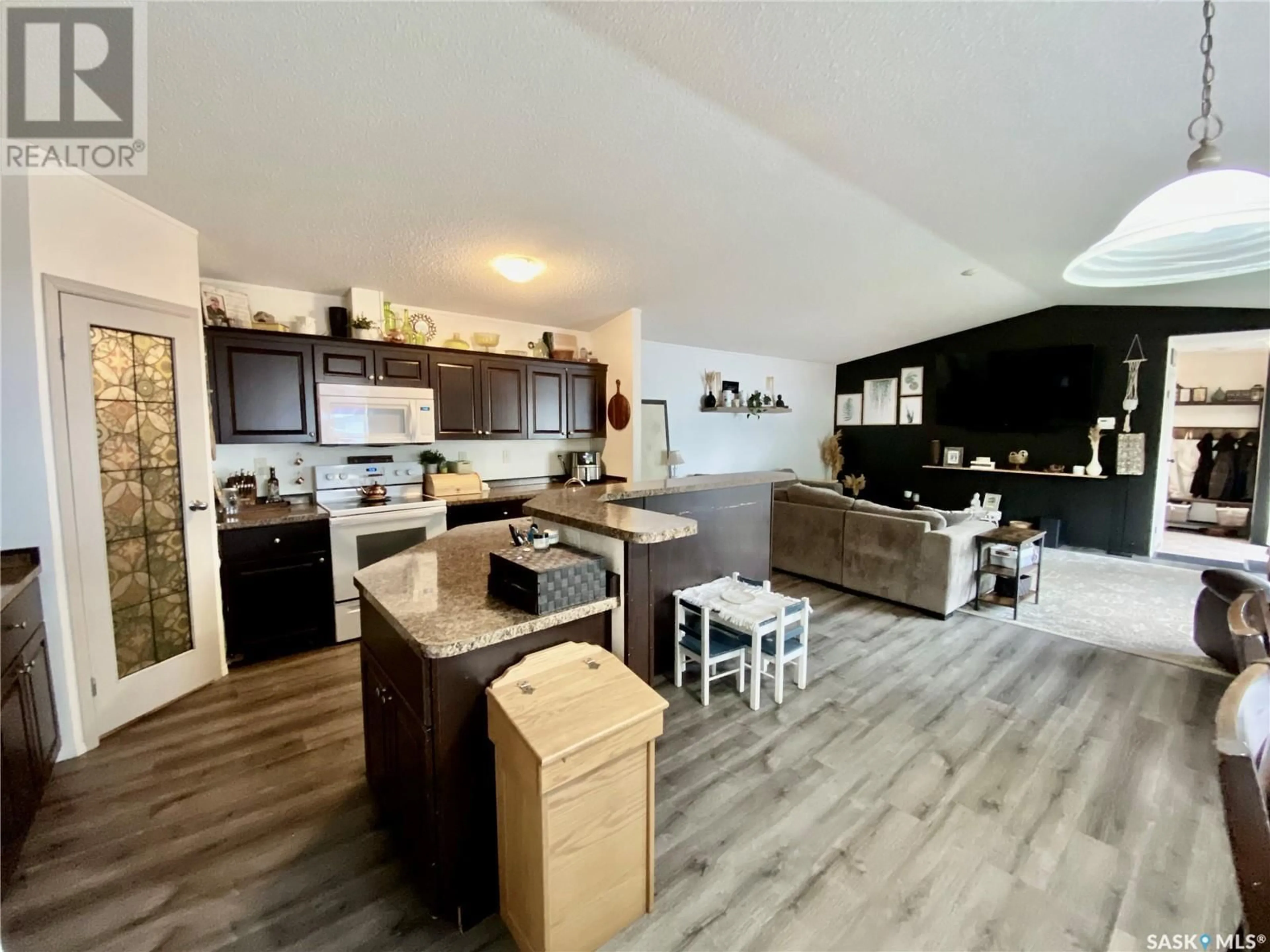 Open concept kitchen, unknown for E - 114 3 STREET, Carnduff Saskatchewan S0C0S0