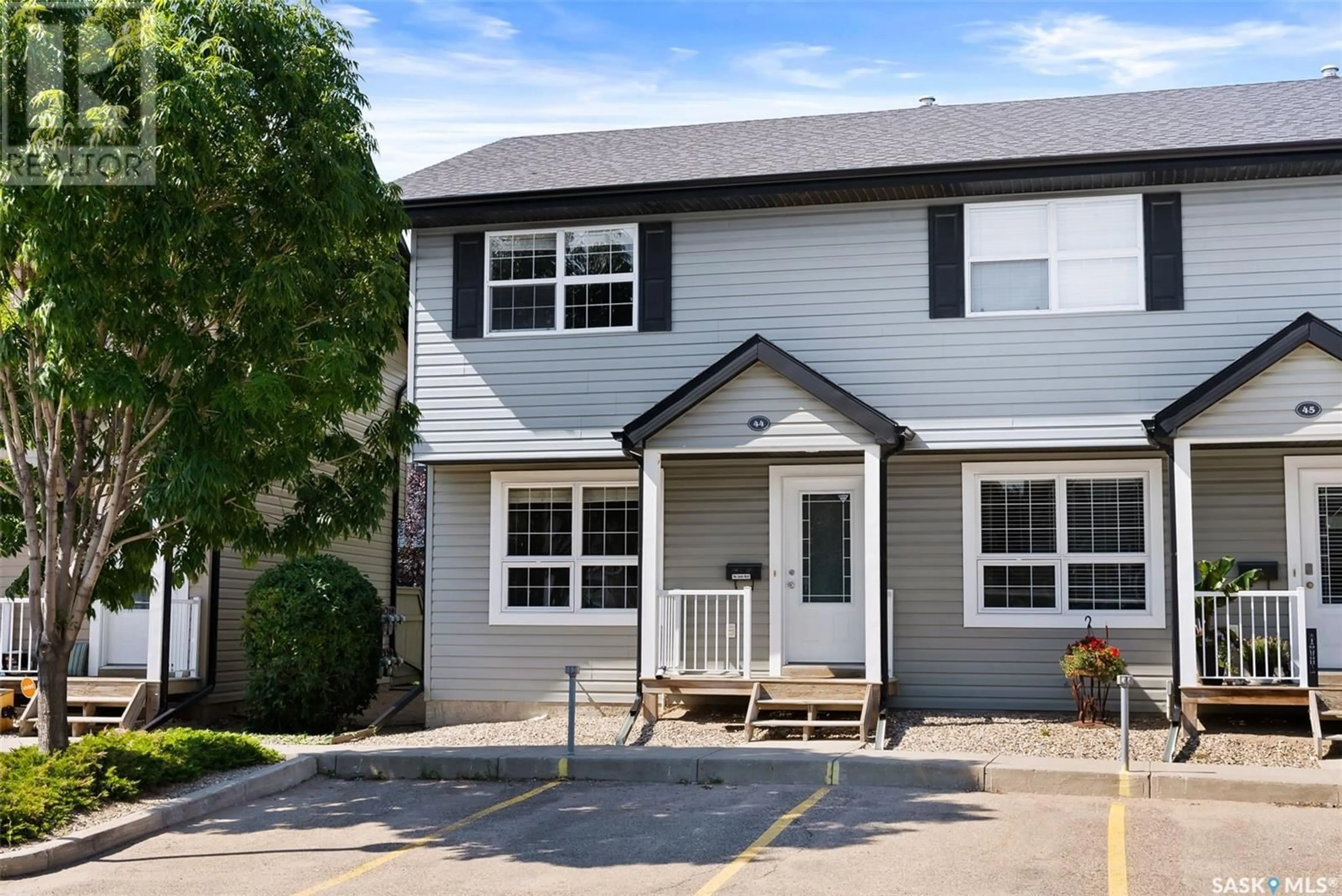 Home with vinyl exterior material, street for 44 4500 CHILD AVENUE, Regina Saskatchewan S4X0A9